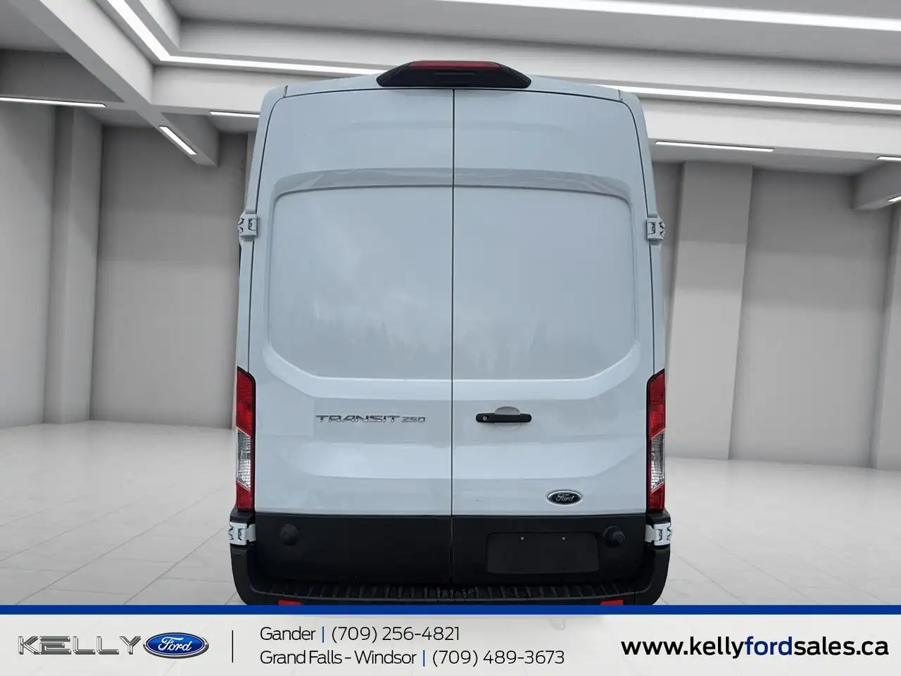Ford Transit Cargo Van снимка Ford Transit Cargo Van