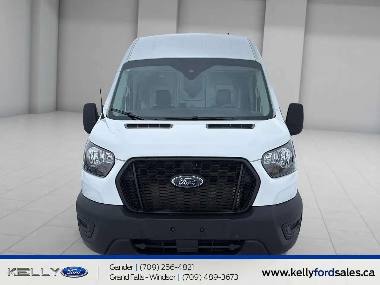 Ford Transit Cargo Van снимка Ford Transit Cargo Van