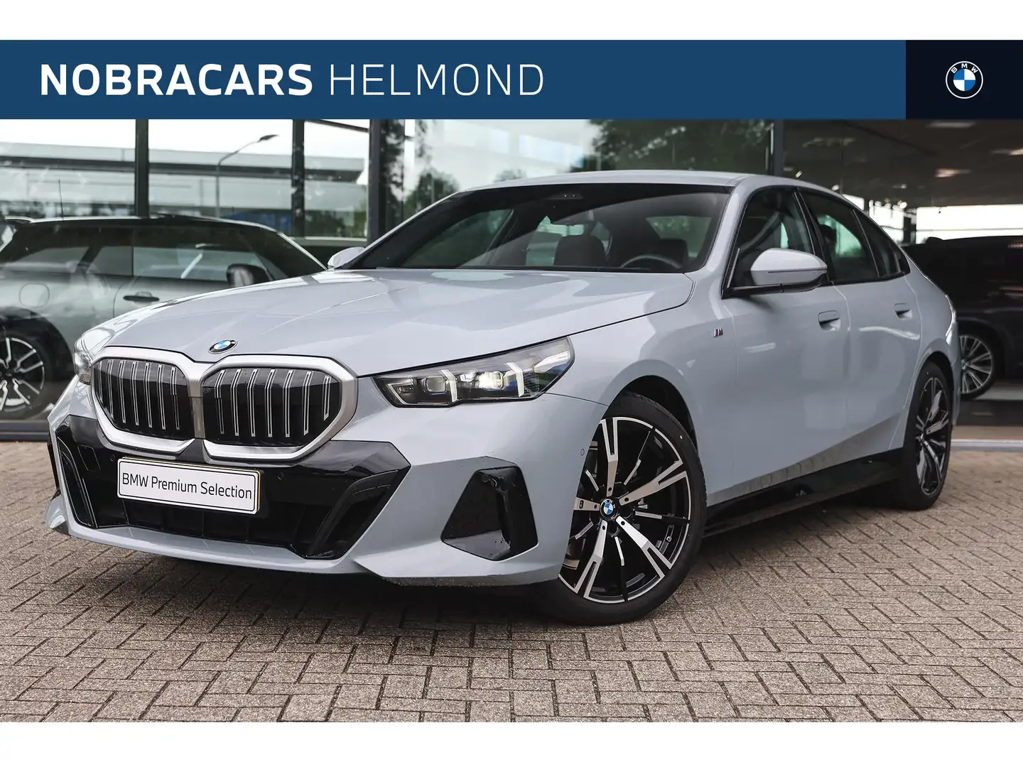 BMW 520 5 Serie 520i High Executive M Sport Automaat / M S Grijs - 1
