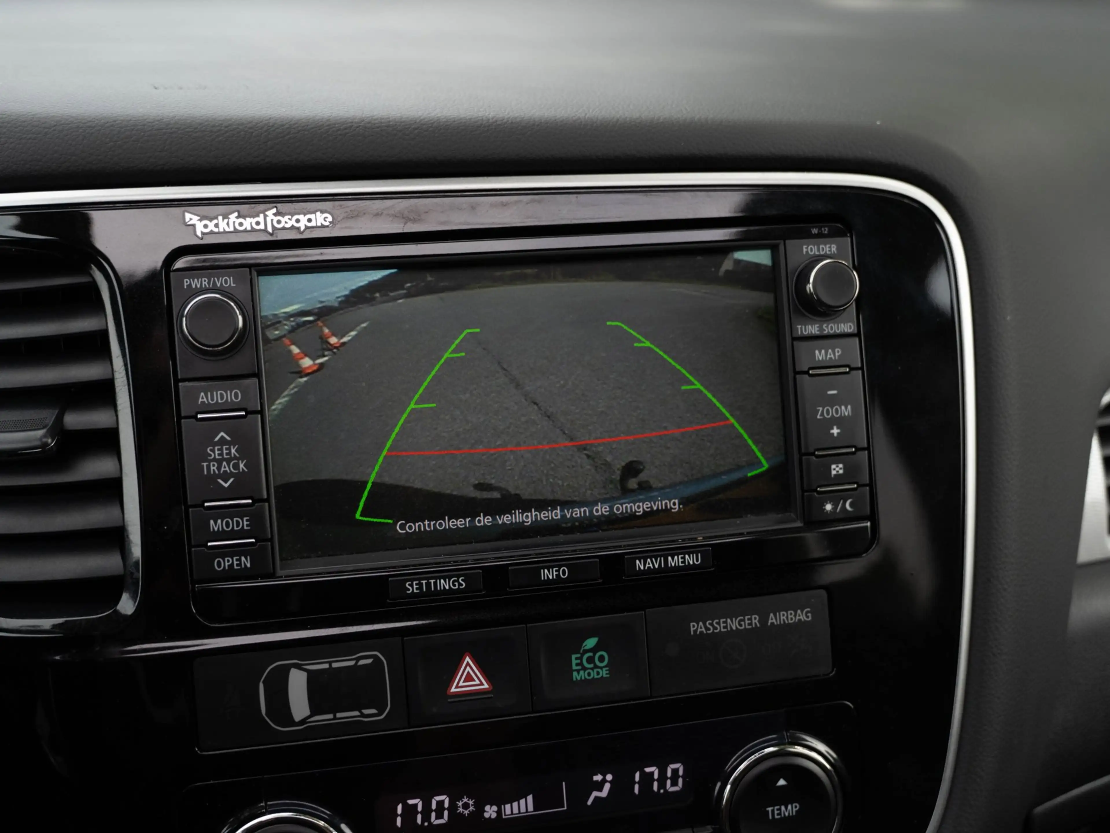 Mitsubishi Outlander 2.0 PHEV Instyle+ PANORAMADAK/STOEL VERWARMING/ACC — photo 4