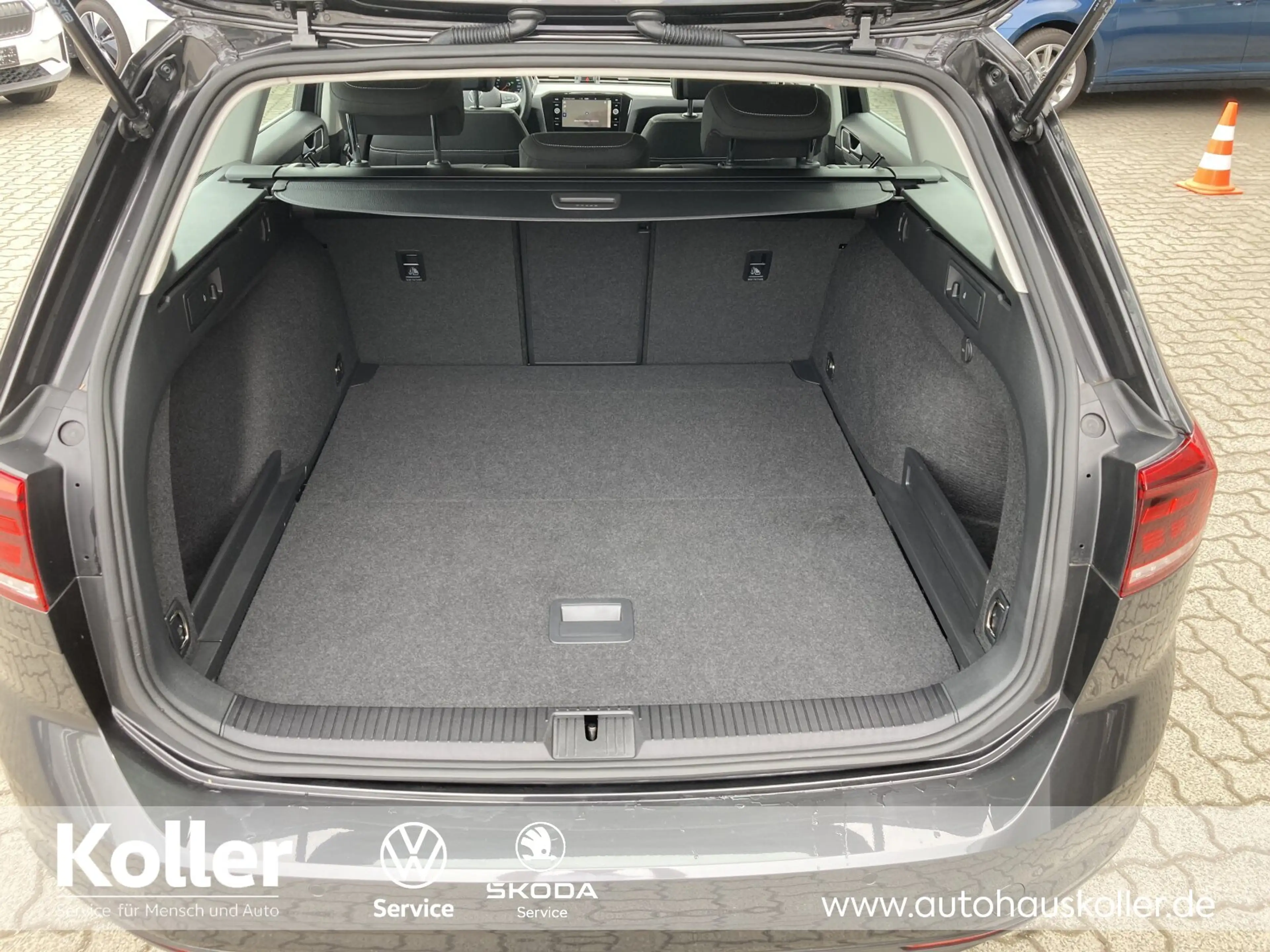 Volkswagen Passat Passat Variant 2.0 TDI DSG 4MO Navi Kamera ACC LED — photo 9