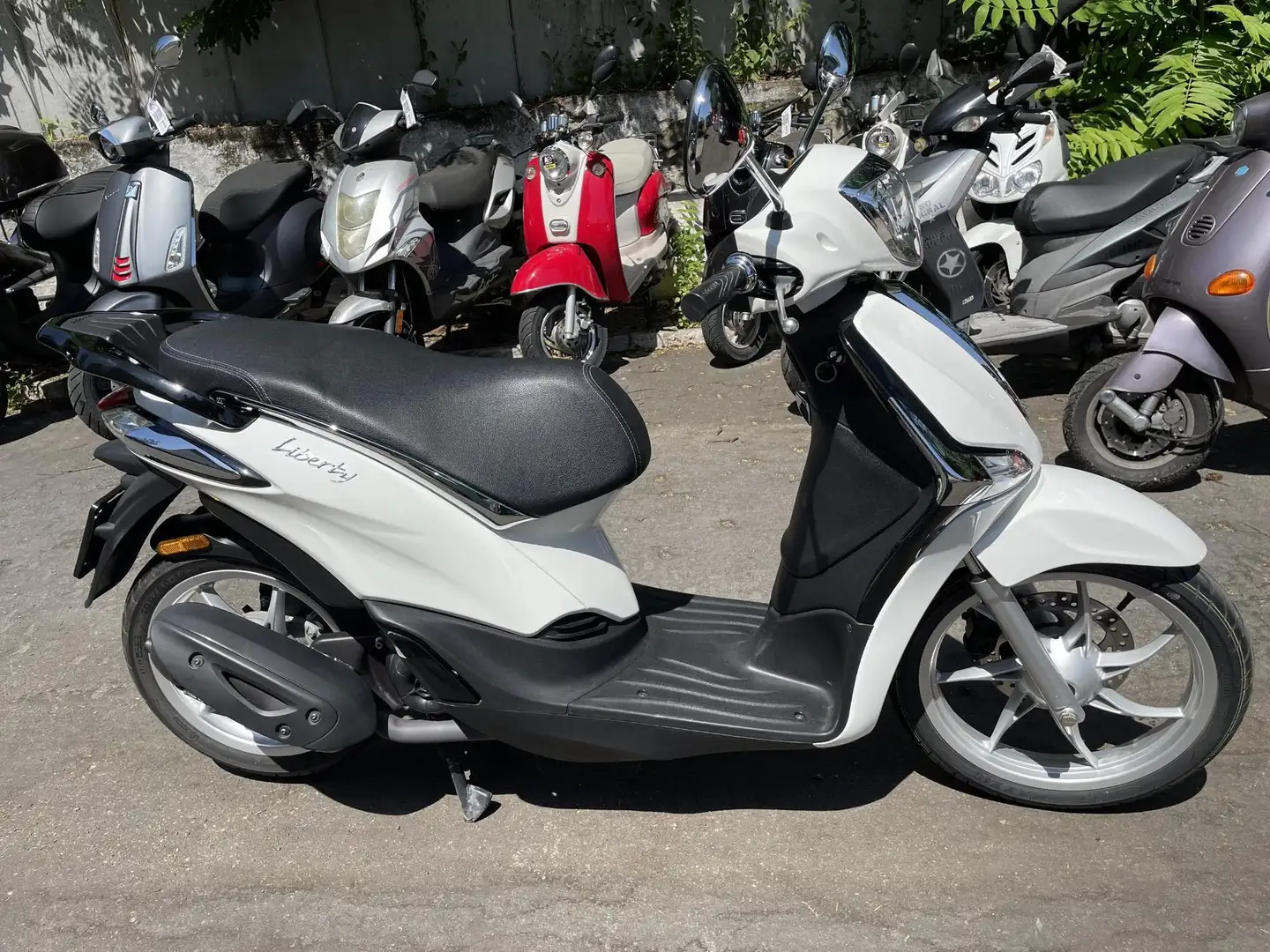 Piaggio LIBERTY 50 Blanc - 1