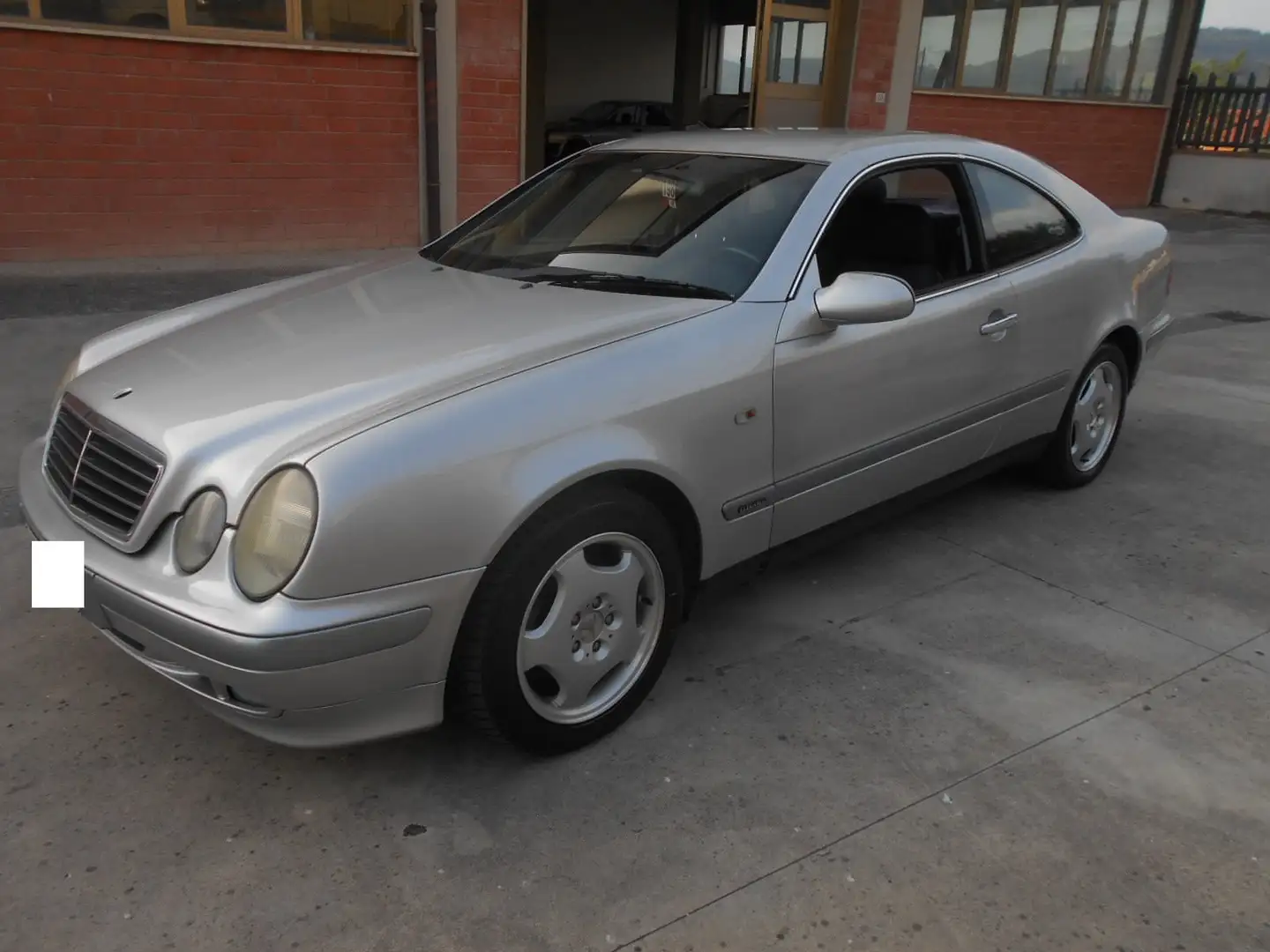 Mercedes-Benz CLK 200 CLK Coupe 200 k Elegance Gris - 1