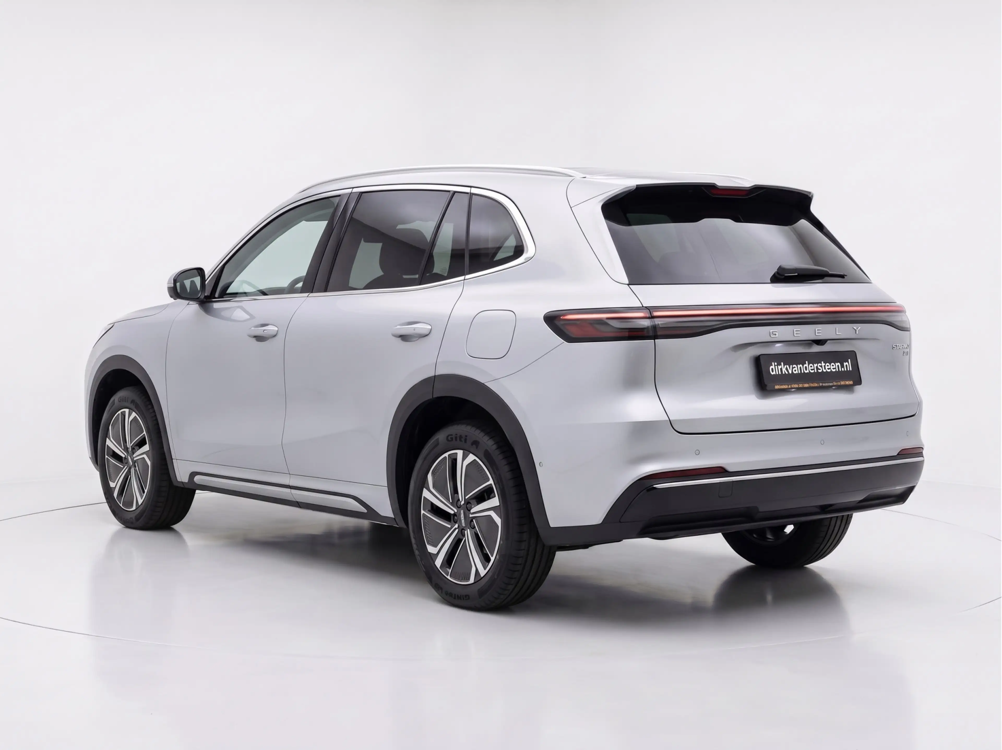 Geely Starray EM-i 1.5 Pro — photo 5