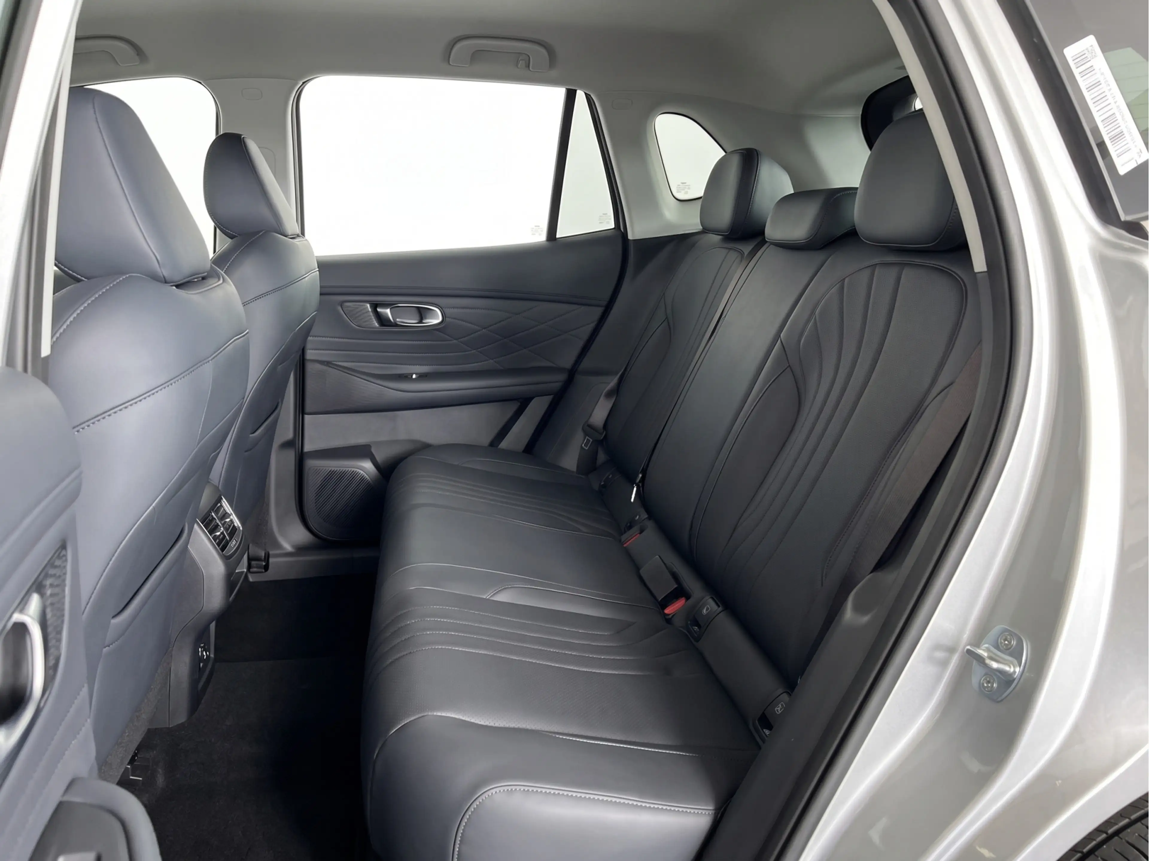 Geely Starray EM-i 1.5 Pro — photo 14
