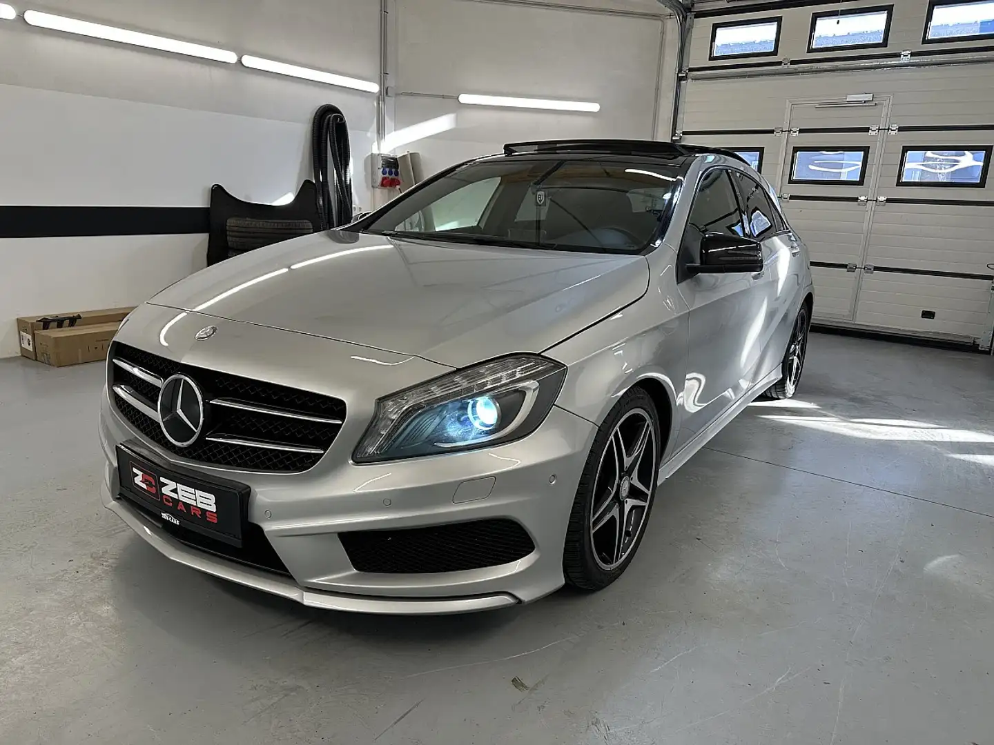 Mercedes-Benz A 180 AMG Paket CDI Aut., Pano, NightPaket Silber - 1