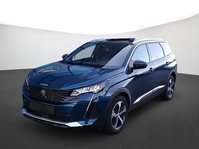 Peugeot 5008 main image