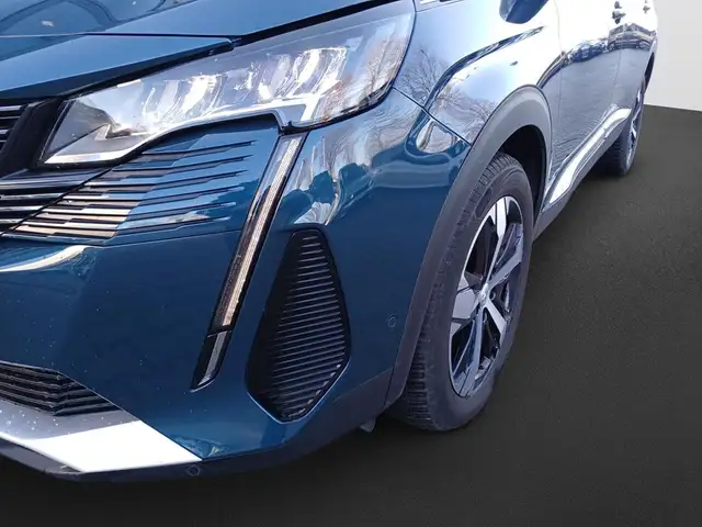 Peugeot 5008 view 9