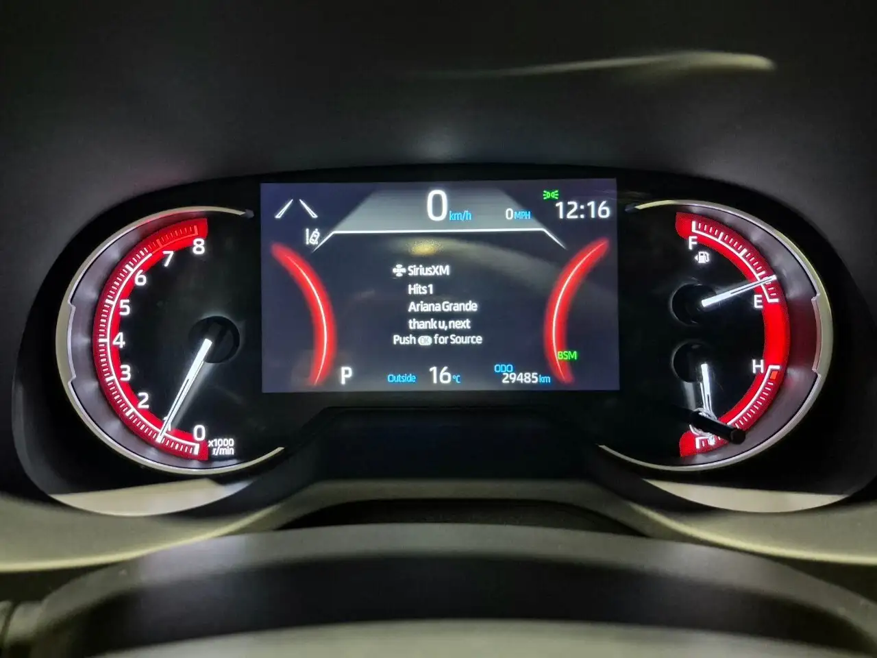 Toyota RAV 4 снимка Toyota RAV 4