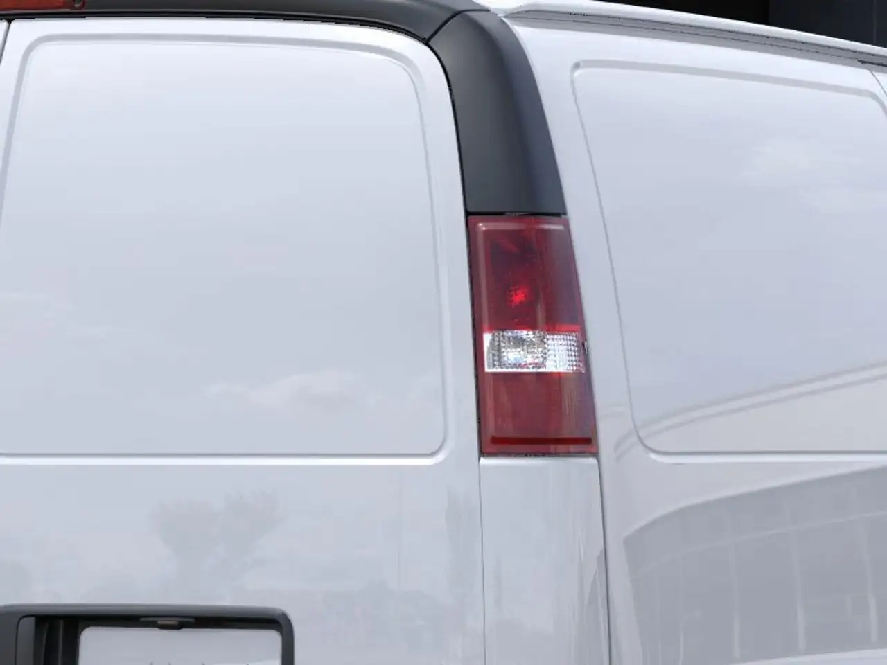 GMC Savana снимка GMC Savana