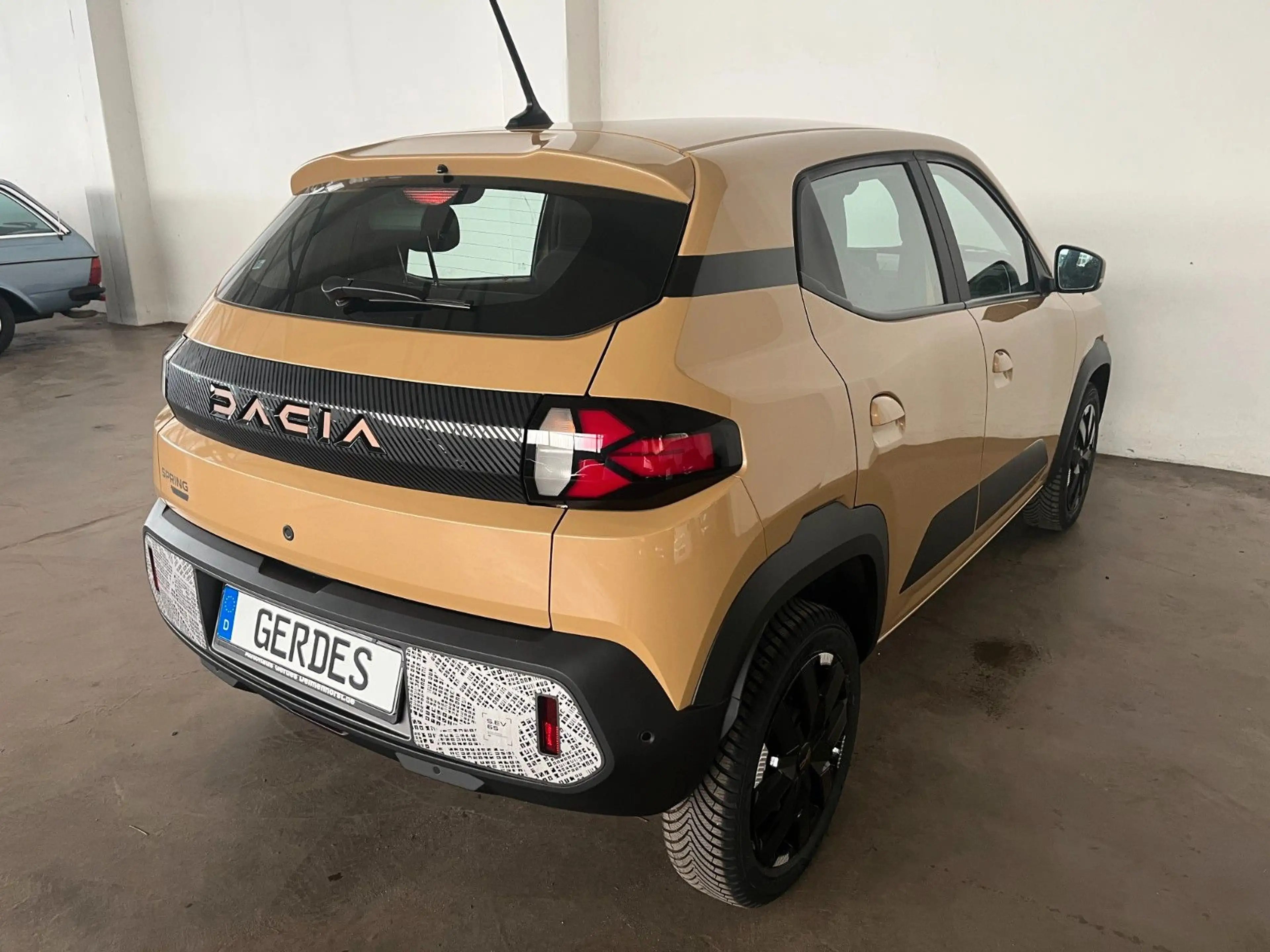 Dacia Spring Extreme ELECTRIC 65 — photo 11