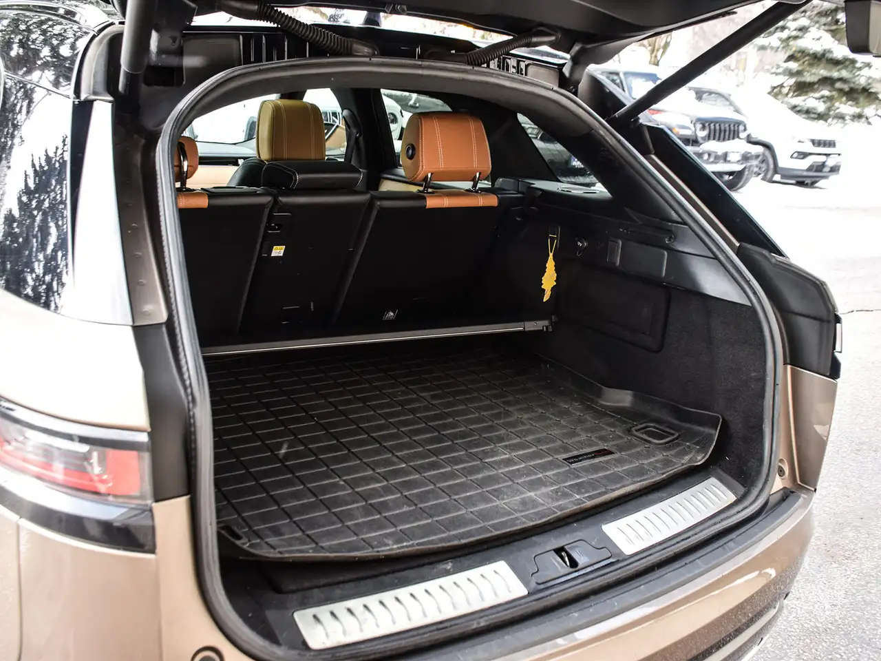 Land Rover Range Rover Velar снимка Land Rover Range Rover Velar