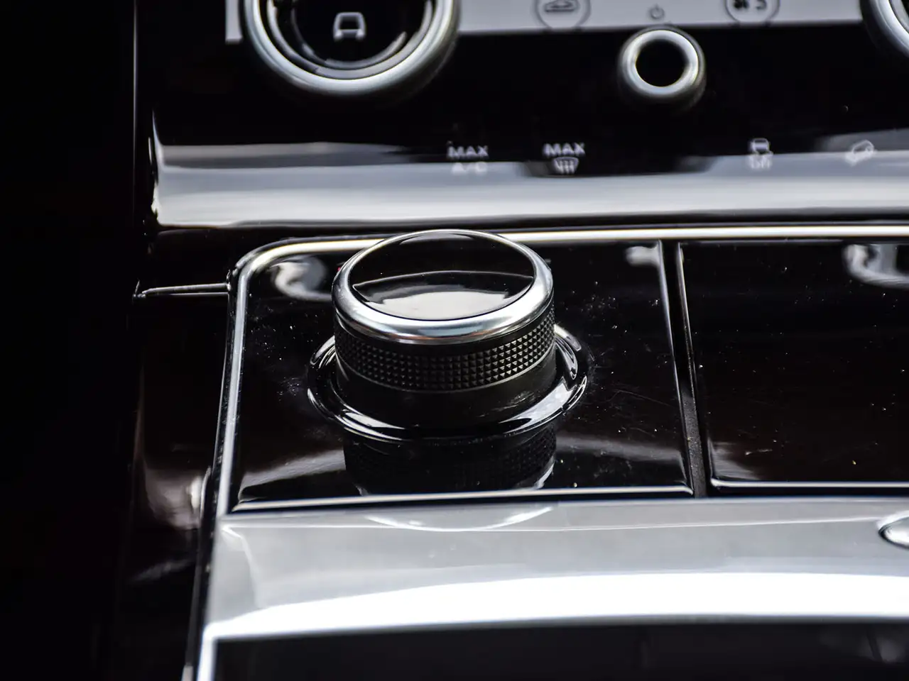 Land Rover Range Rover Velar снимка Land Rover Range Rover Velar
