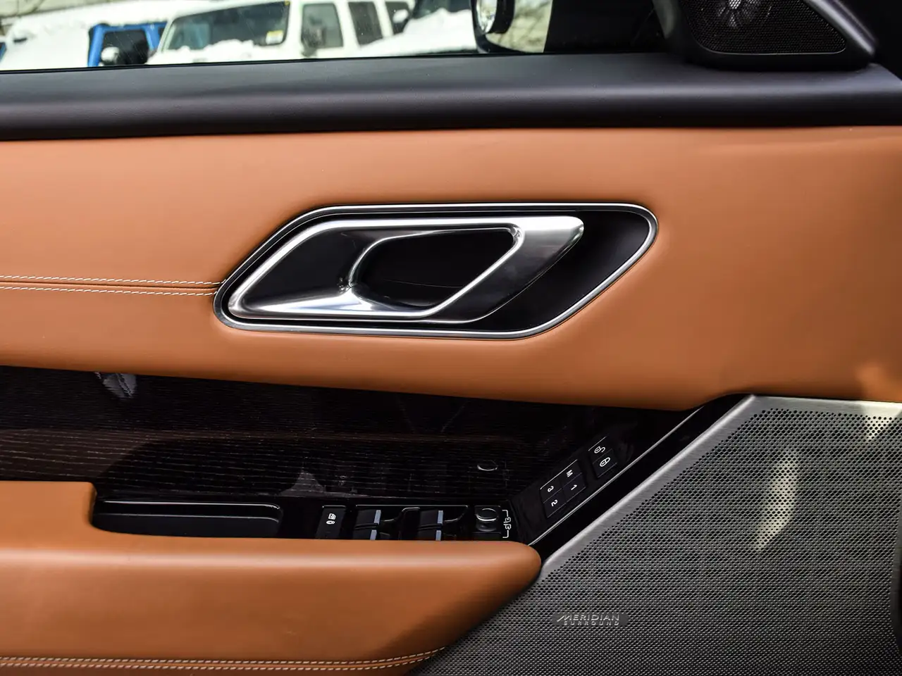 Land Rover Range Rover Velar снимка Land Rover Range Rover Velar