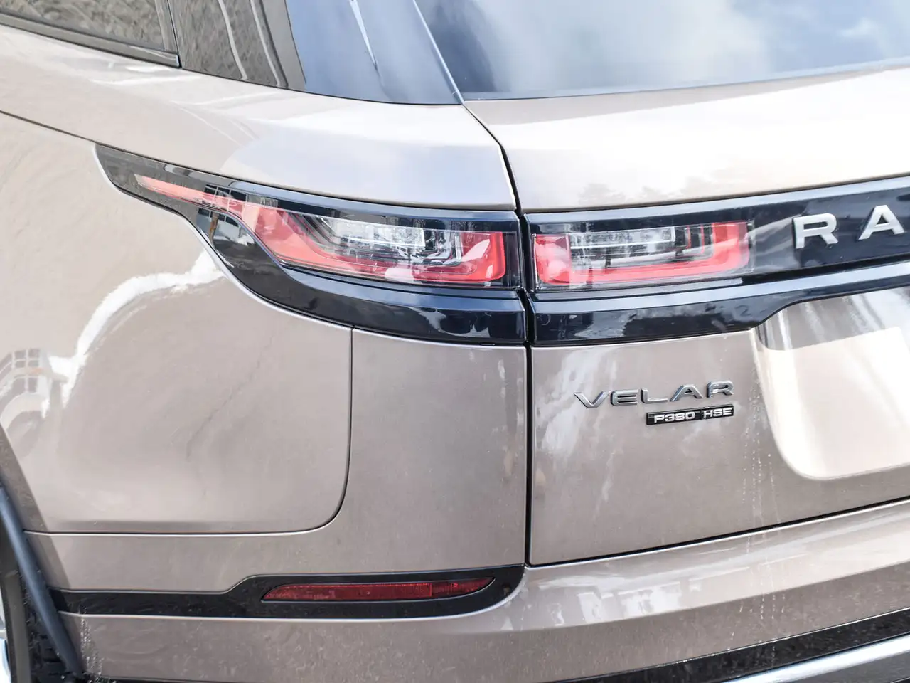 Land Rover Range Rover Velar снимка Land Rover Range Rover Velar
