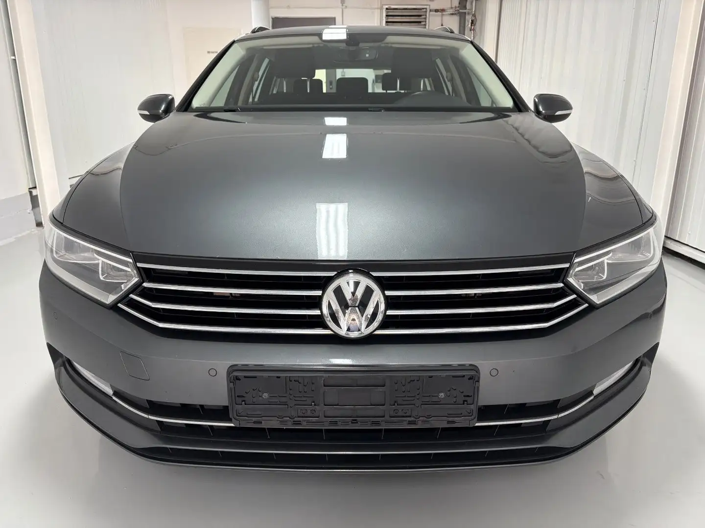 Volkswagen Passat Variant Comfortline/Navi/ACC Gris - 2