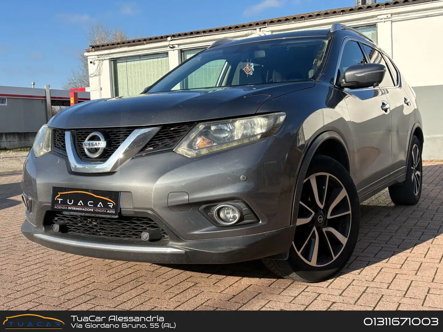 Nissan X-Trail Tekna 1.6 dCi 130 Gris - 1