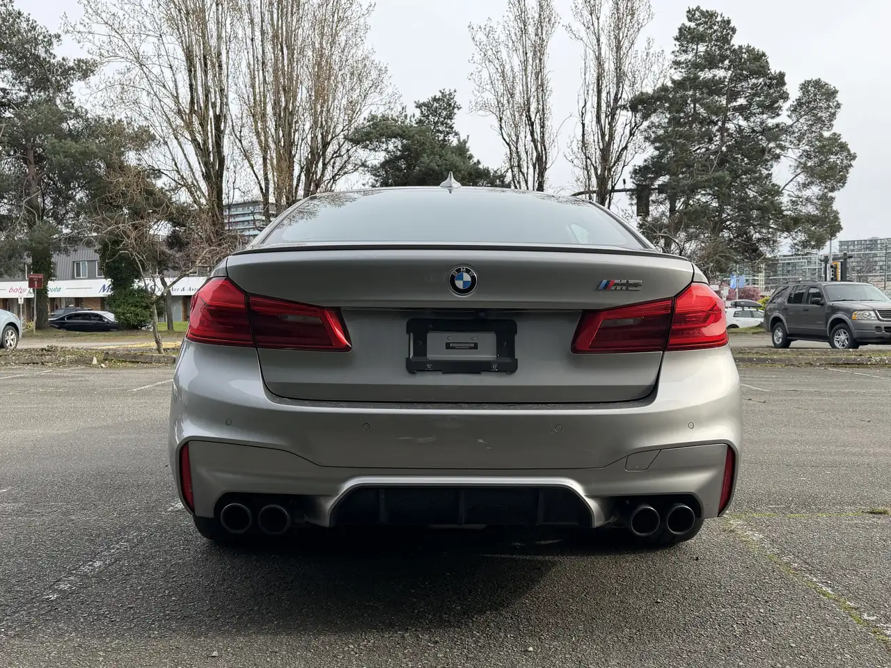 BMW M5 снимка BMW M5