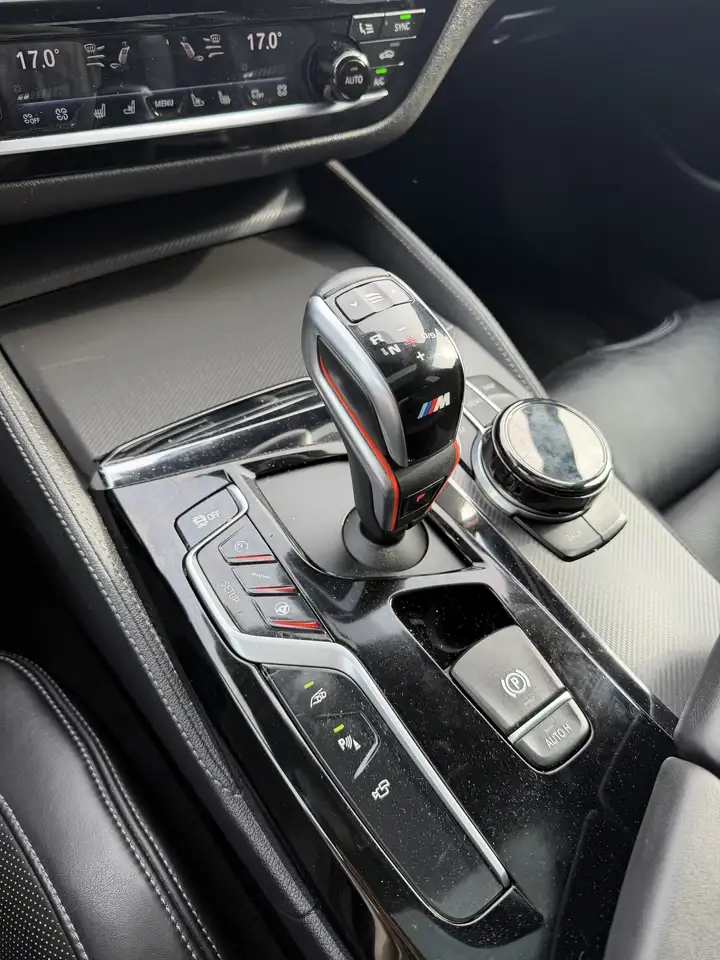 BMW M5 снимка BMW M5