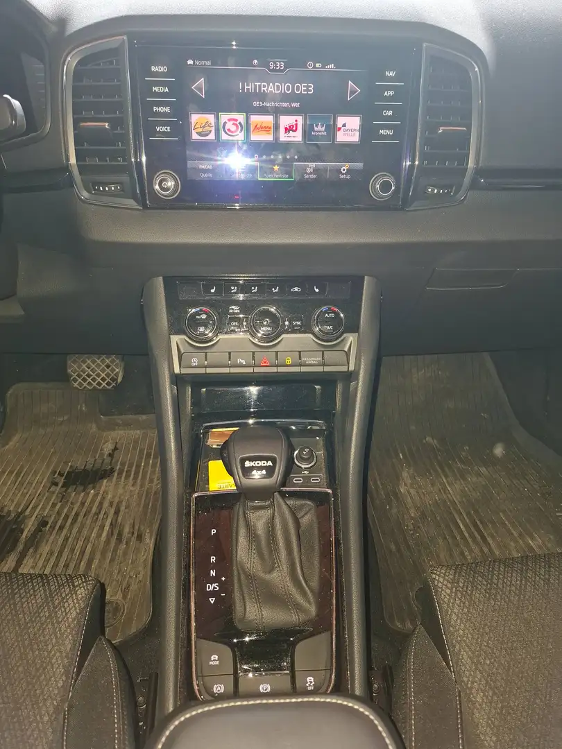 Skoda Karoq Karoq 2,0 TDI 4x4 DSG Style Style Grau - 2