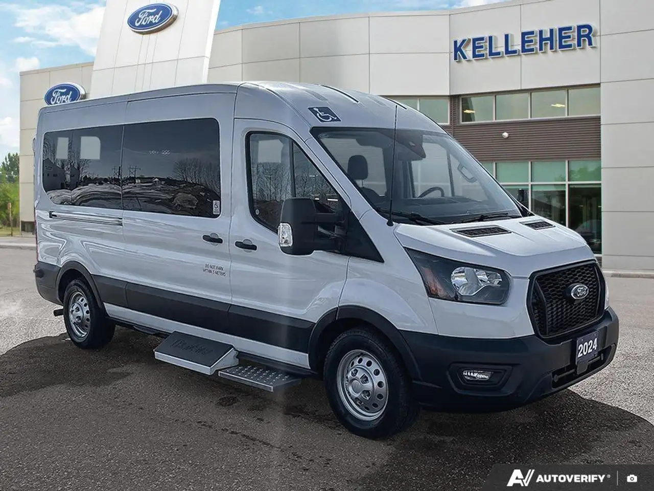 Ford Transit Passenger Wagon снимка Ford Transit Passenger Wagon
