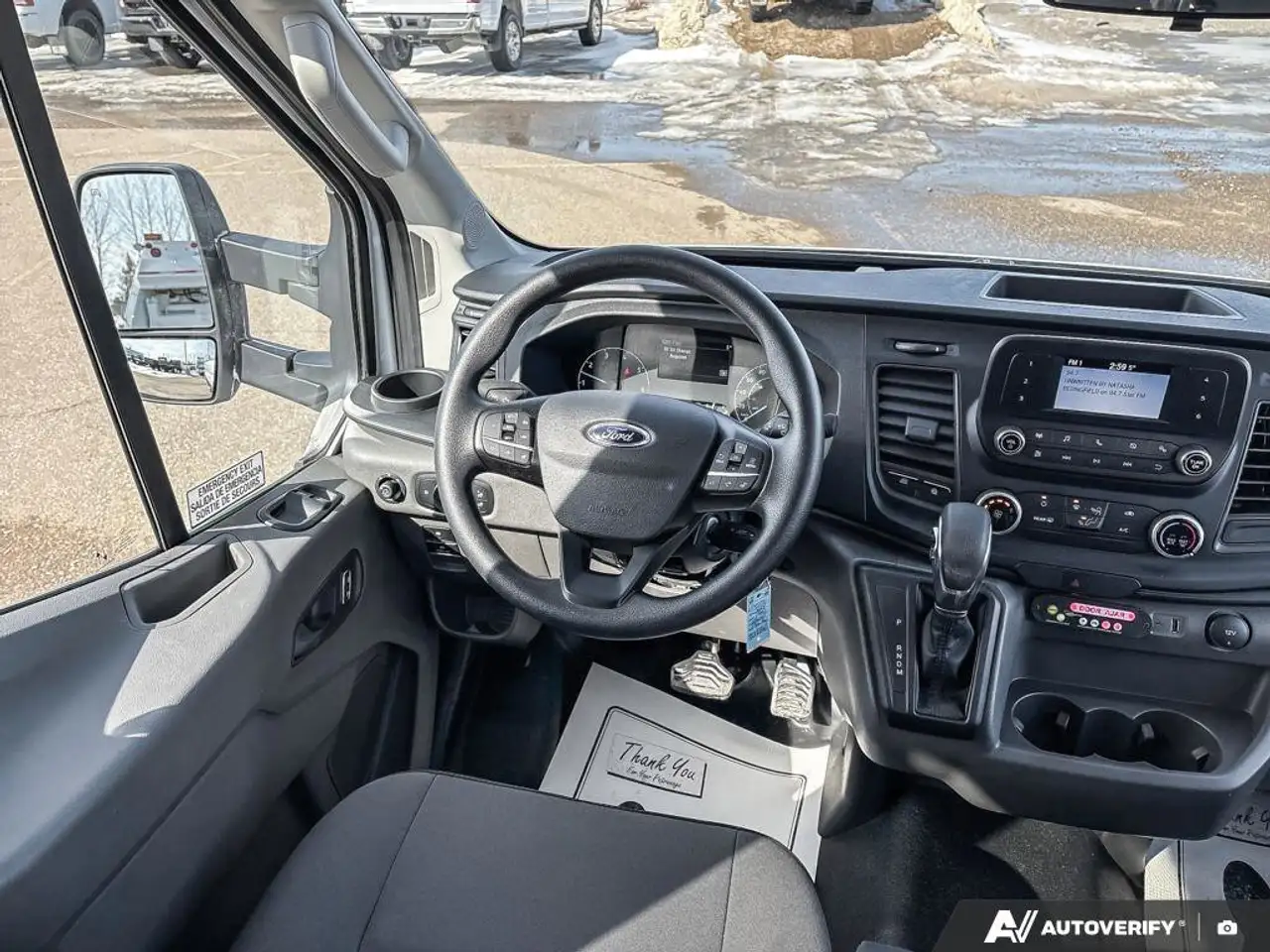 Ford Transit Passenger Wagon снимка Ford Transit Passenger Wagon