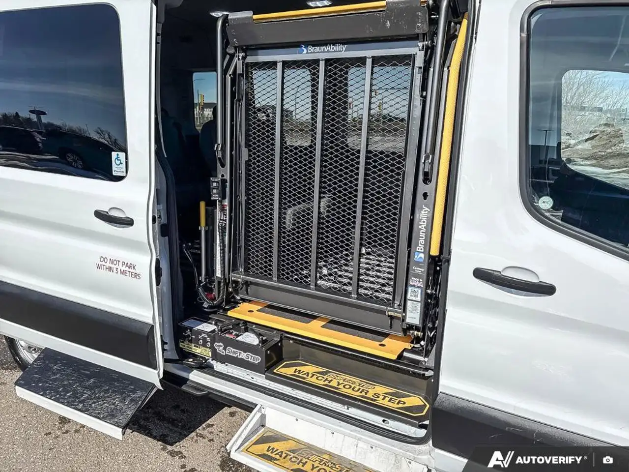 Ford Transit Passenger Wagon снимка Ford Transit Passenger Wagon
