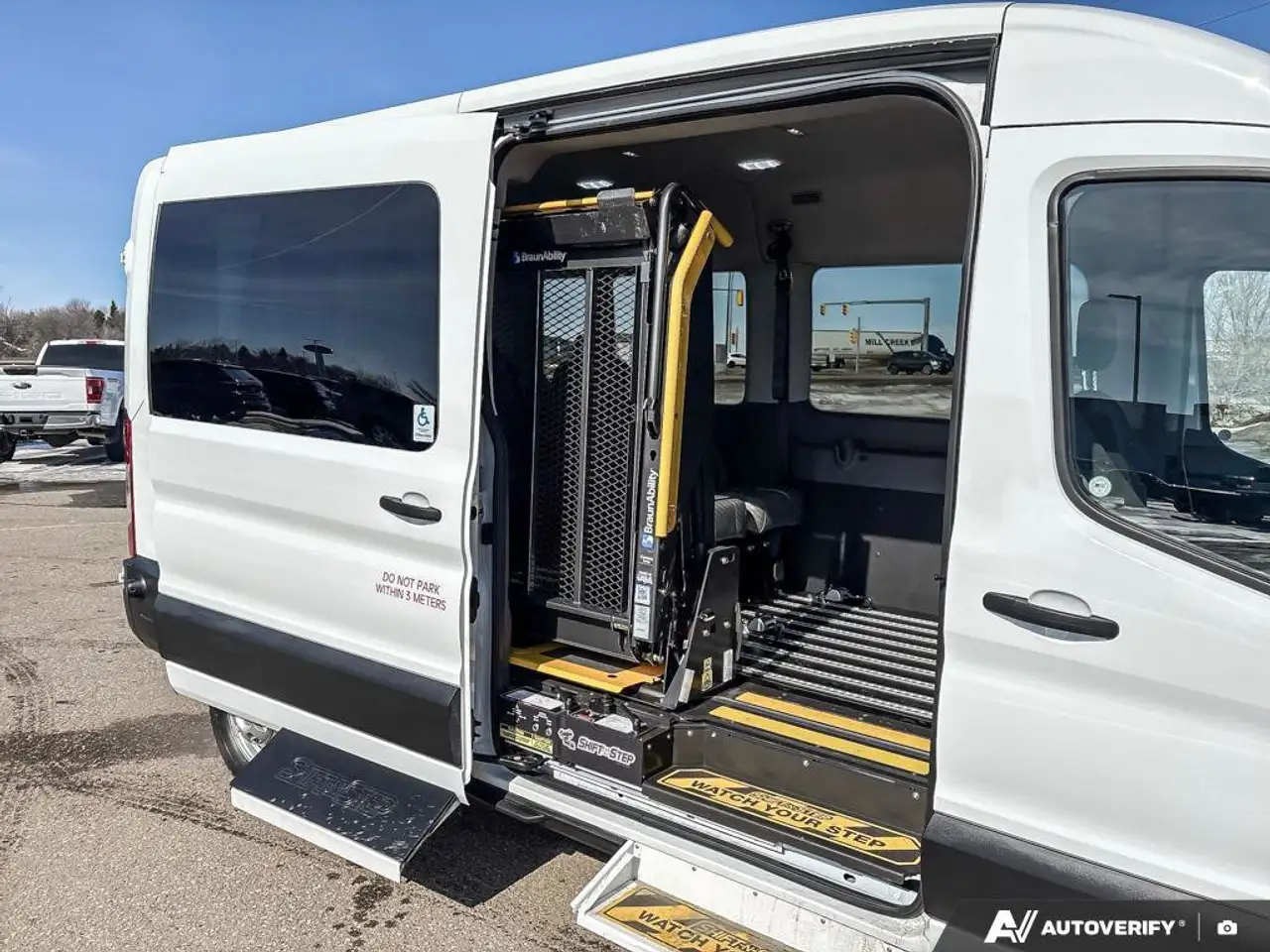 Ford Transit Passenger Wagon снимка Ford Transit Passenger Wagon