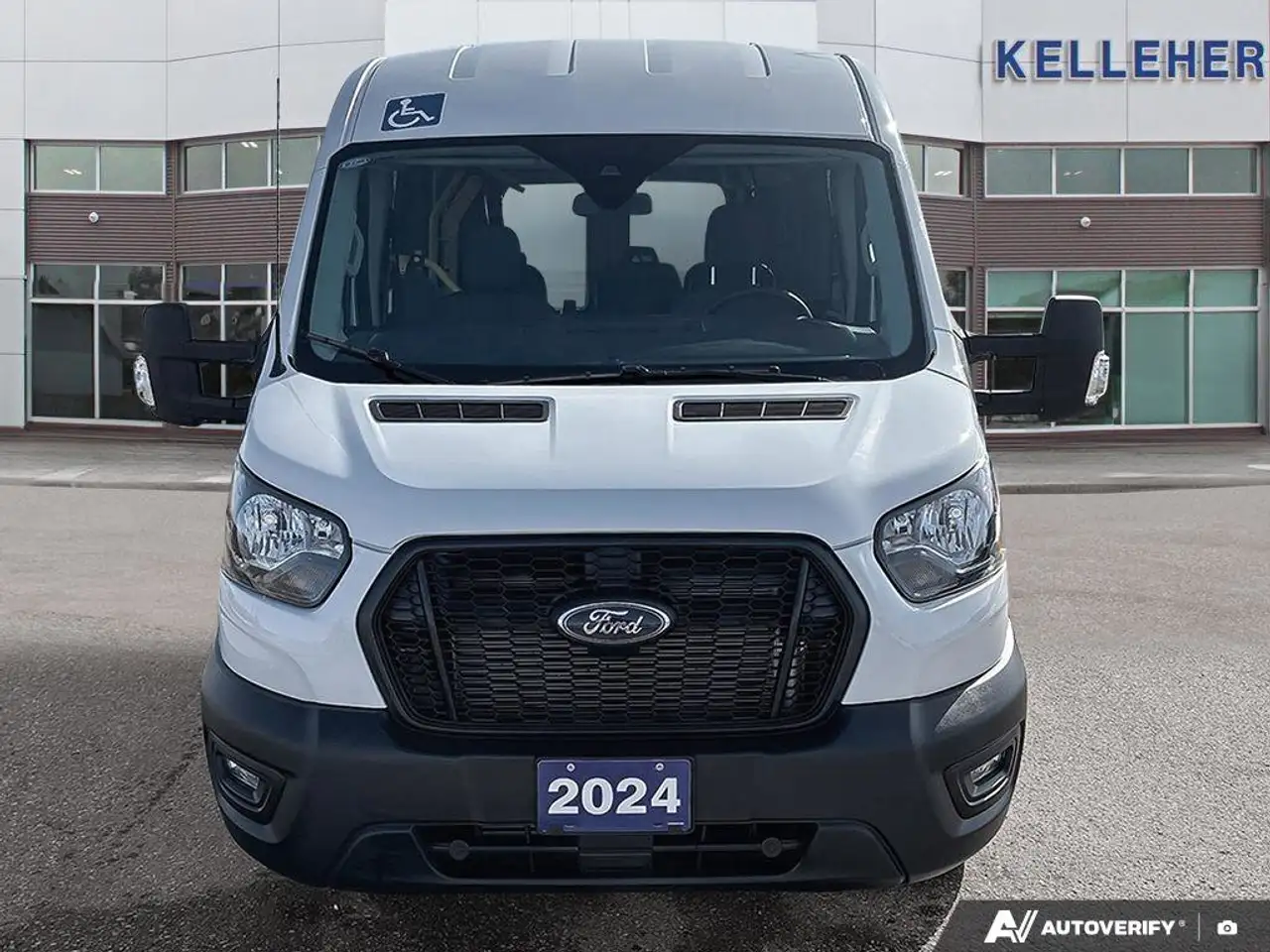 Ford Transit Passenger Wagon снимка Ford Transit Passenger Wagon