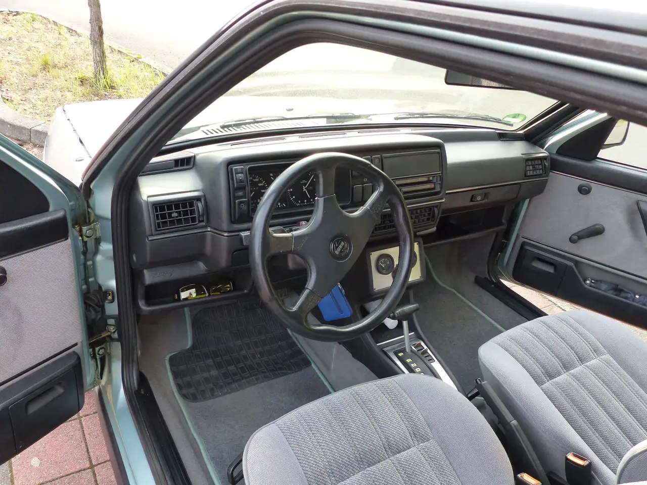 Volkswagen Golf 1.8i GL, foto 5