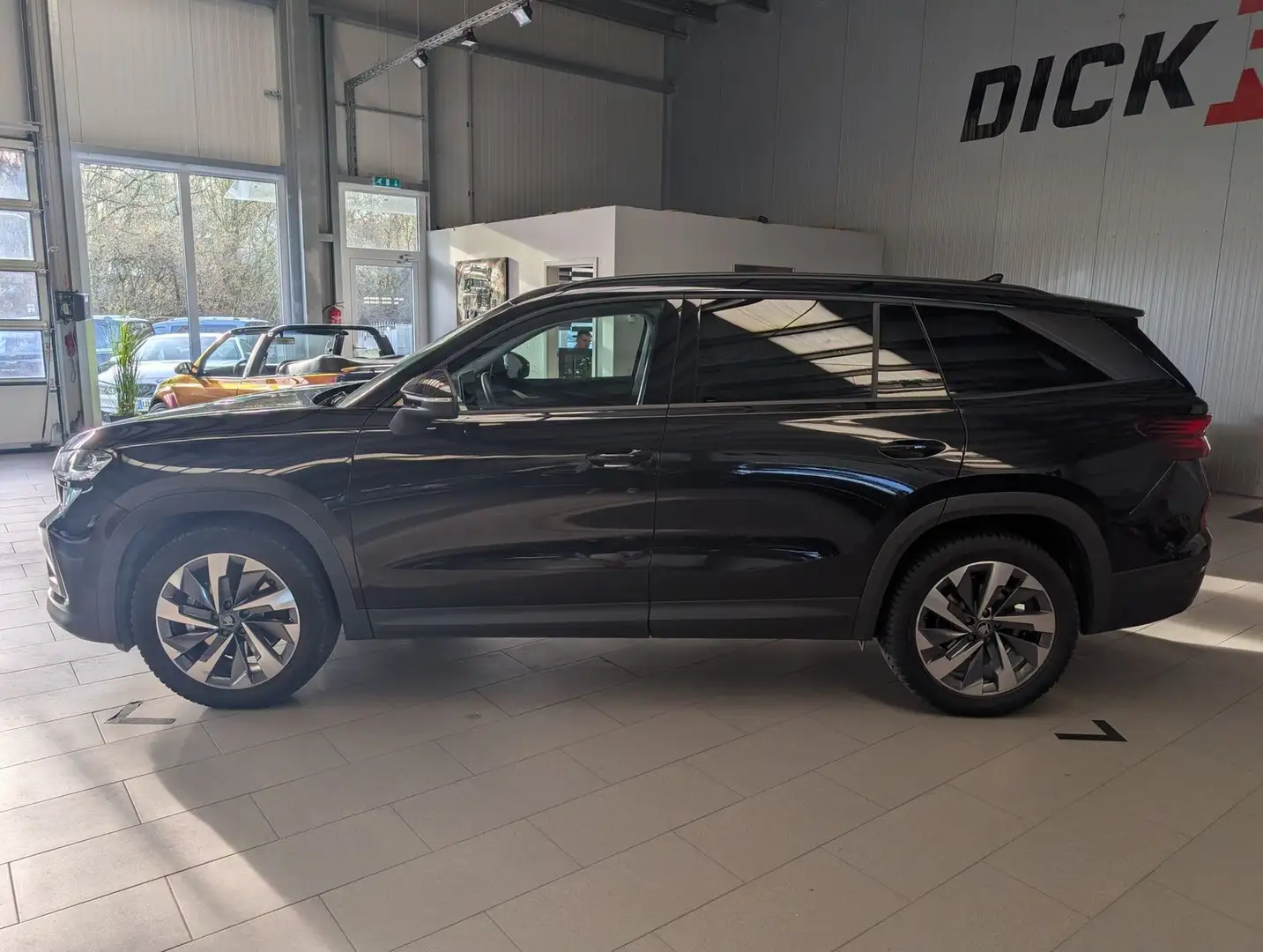 Skoda Kodiaq 2.0 4x4 Selectio Pano Matrix StHz AHK 19" Schwarz - 2