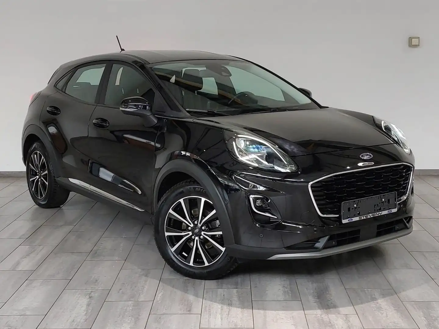 Ford Puma TITANIUM 1.0 EcoBoost 125CV mHEV *GPS*CAMERA*CLIM* Zwart - 2