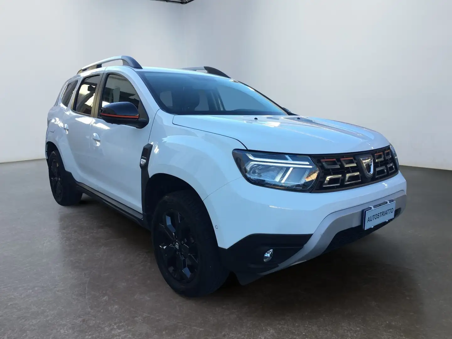Dacia Duster Duster 1.0 TCe GPL 4x2 Extreme Weiß - 1