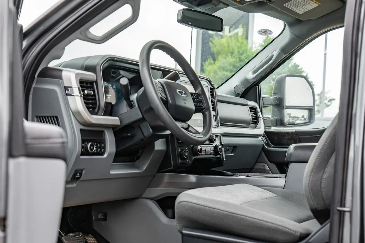 Ford F 350 снимка Ford F 350