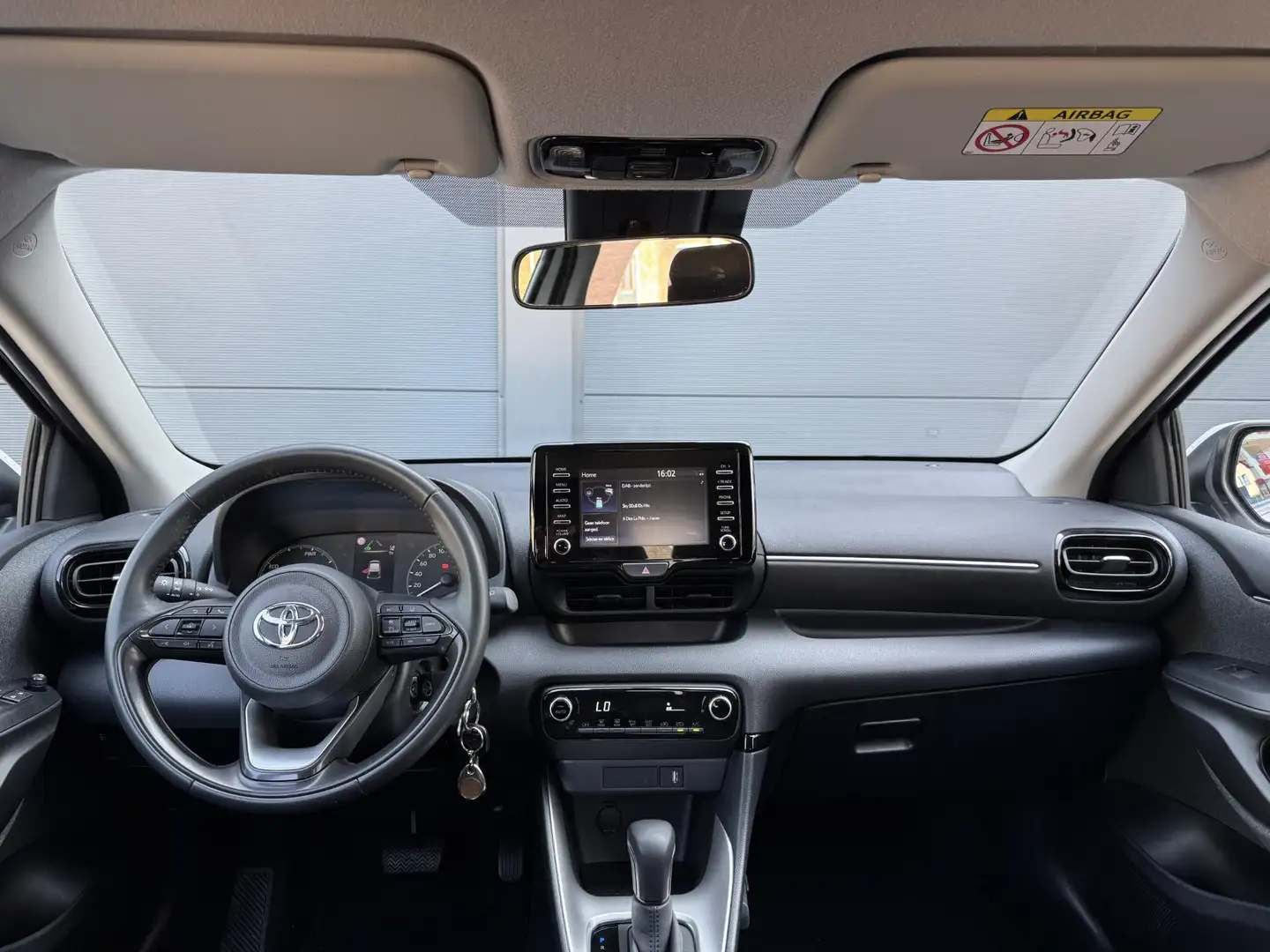 Toyota Yaris 1.5 Hybrid Active / Geen Import / 100 % Onderhoud Wit - 2