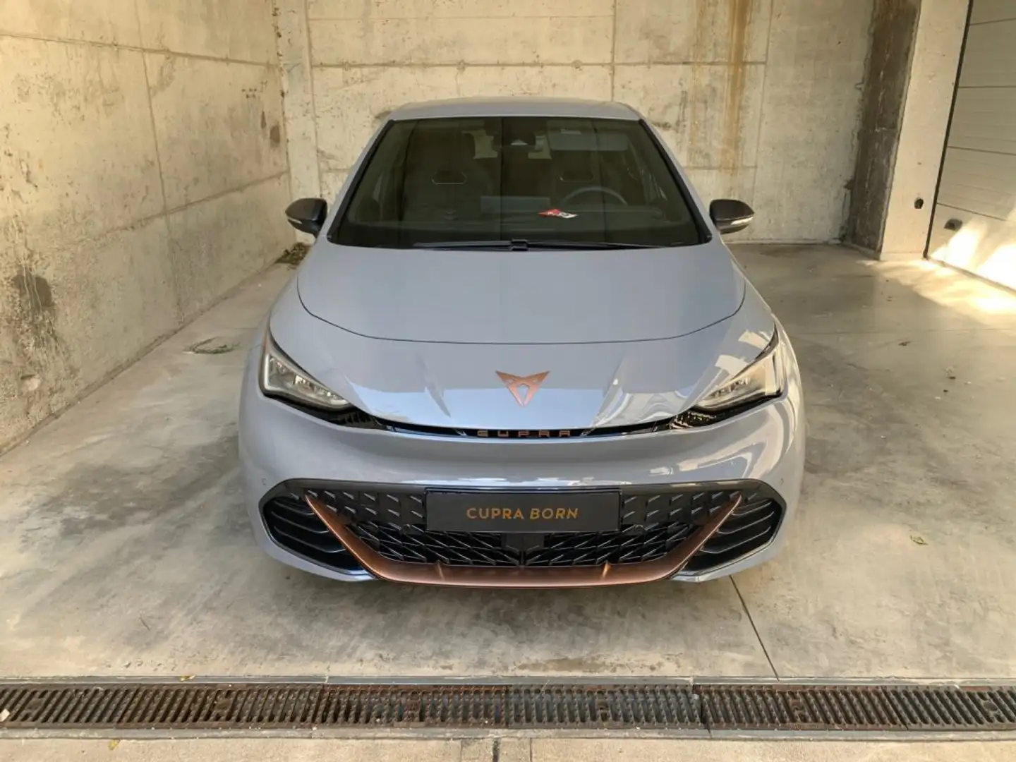 CUPRA Born 58kwh Grigio - 2