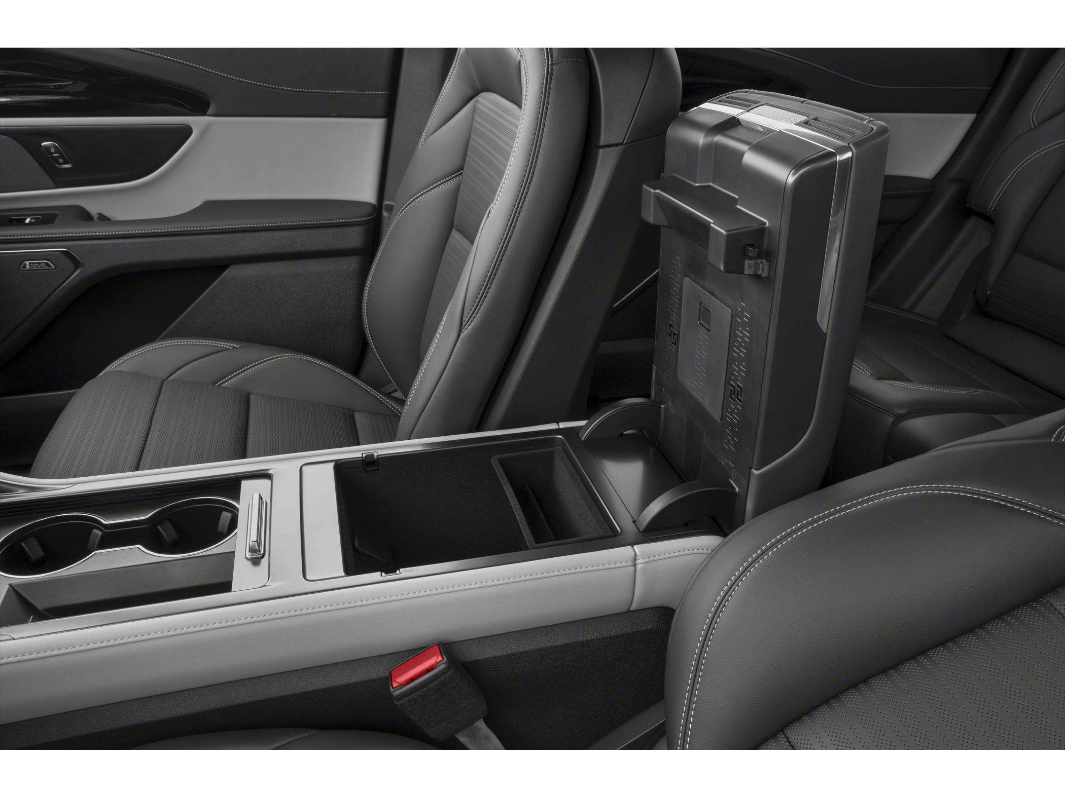 used 2024 Lincoln Nautilus car, priced at $51,984