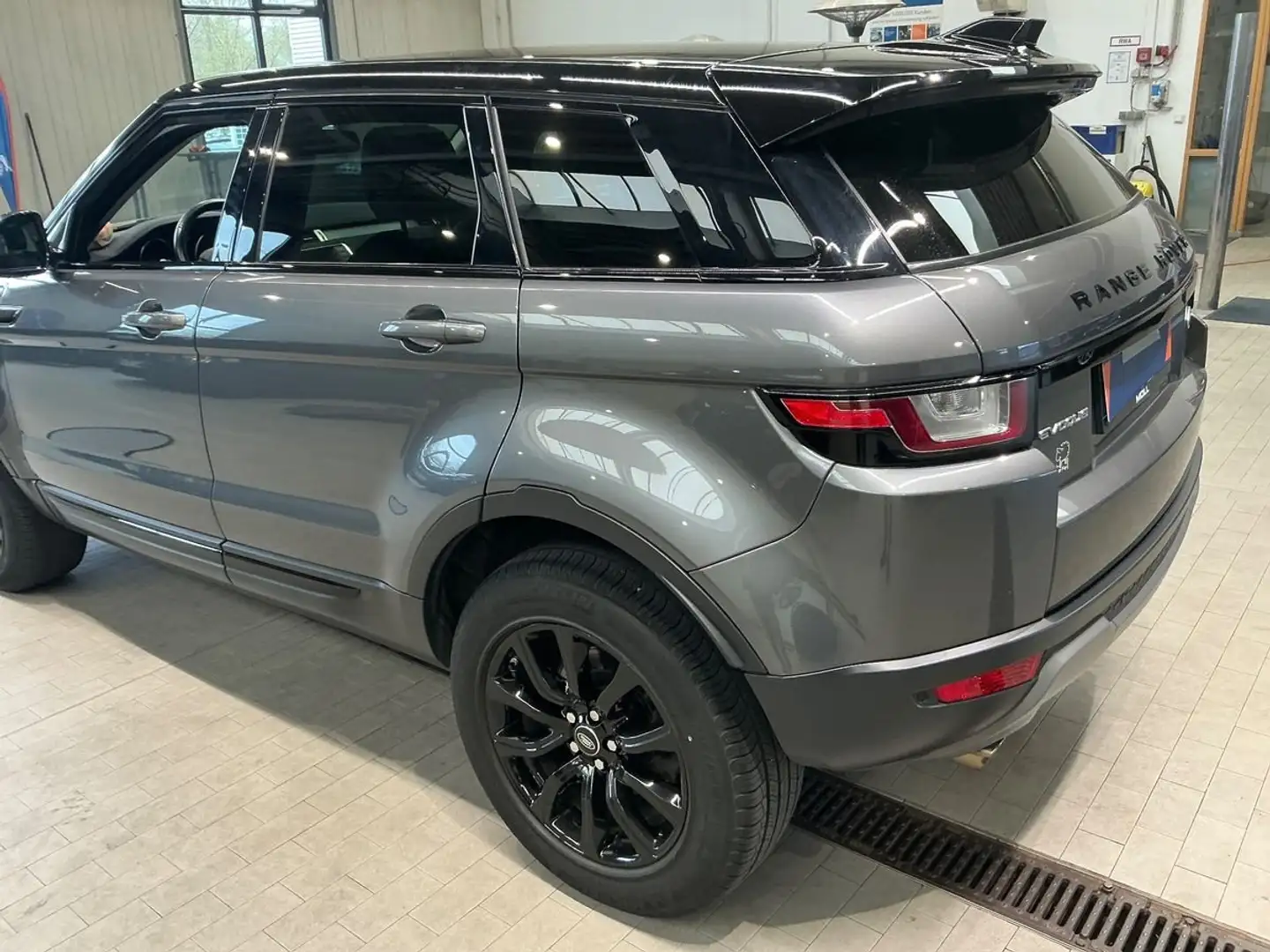 Land Rover Range Rover Evoque 2.0 Td4 SE Grigio - 2