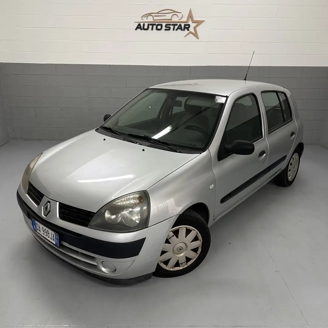 Renault Clio NEOPATENTATI EURO 4 - 2