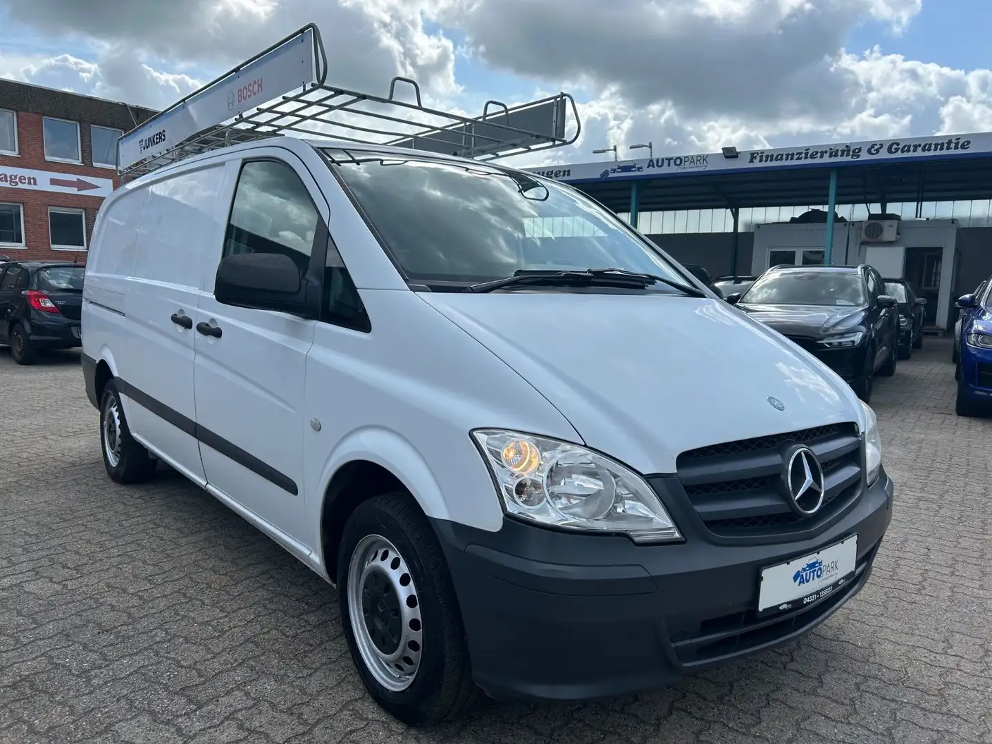 Mercedes-Benz Vito Kasten 110 CDI lang Weiß - 2