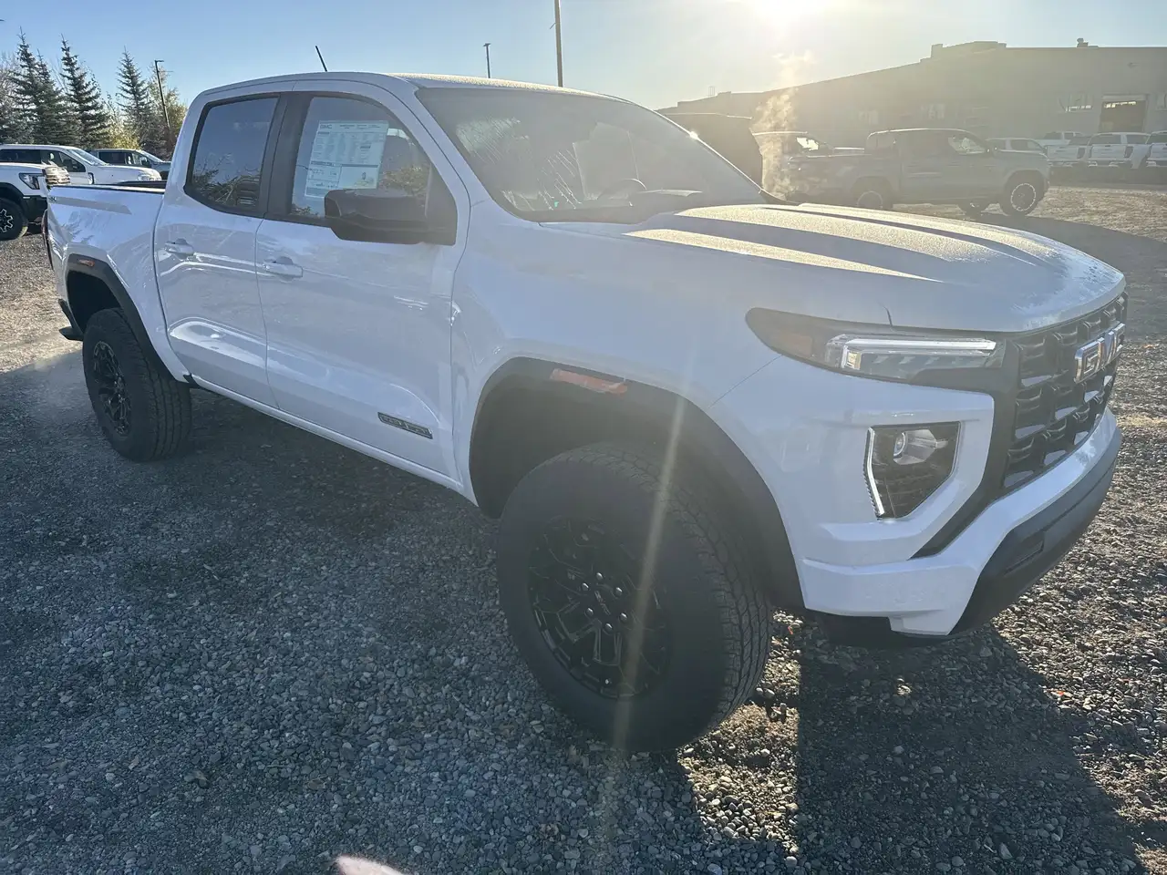 GMC Canyon снимка GMC Canyon