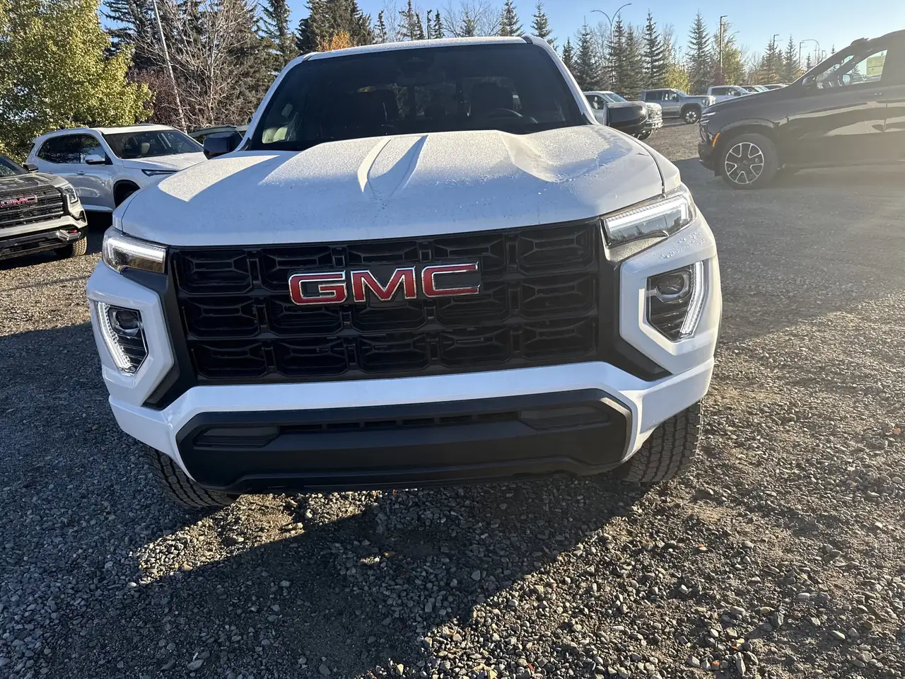 GMC Canyon снимка GMC Canyon
