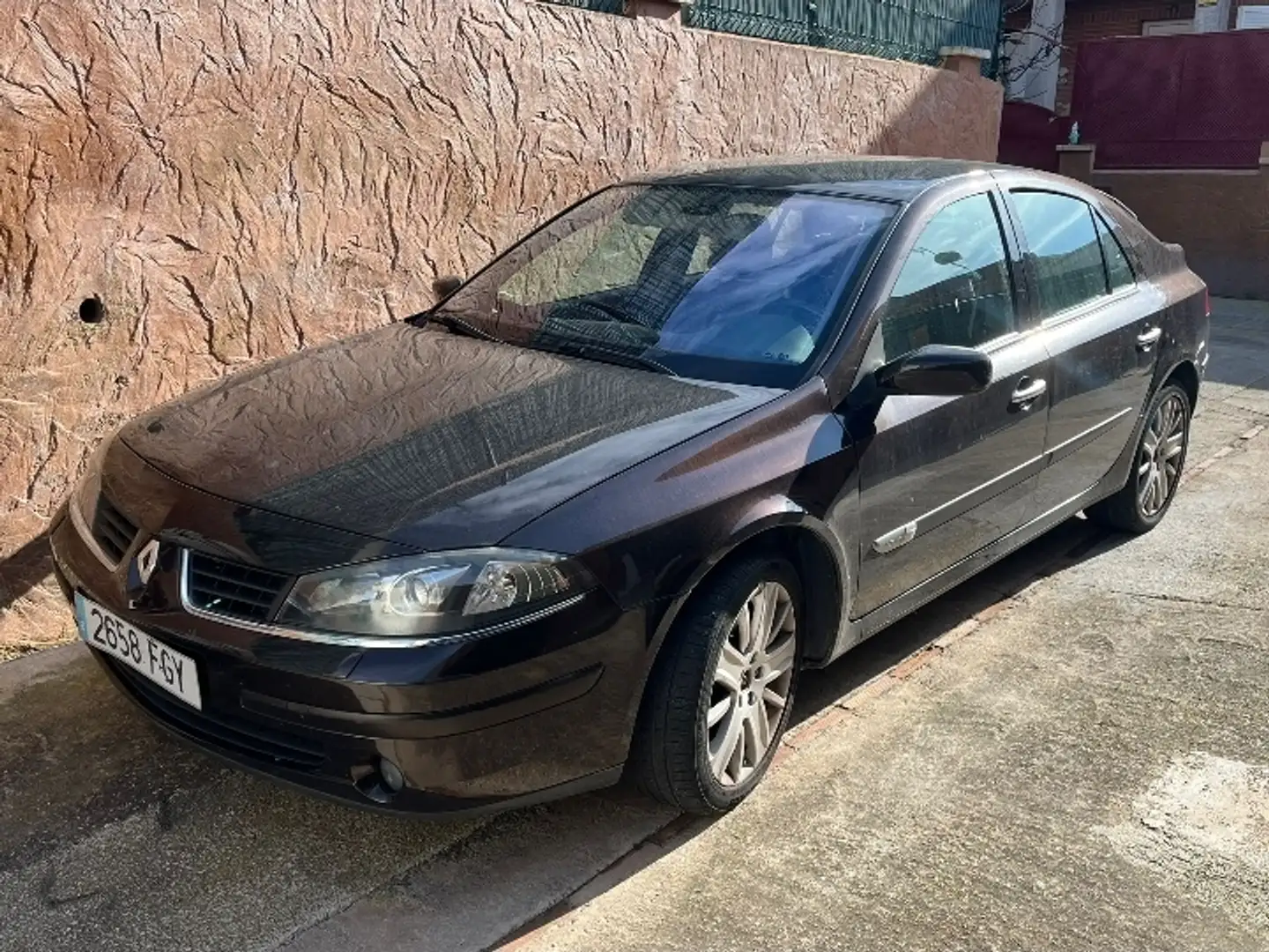Renault Laguna 1.9DCI Expression 130 Negro - 1