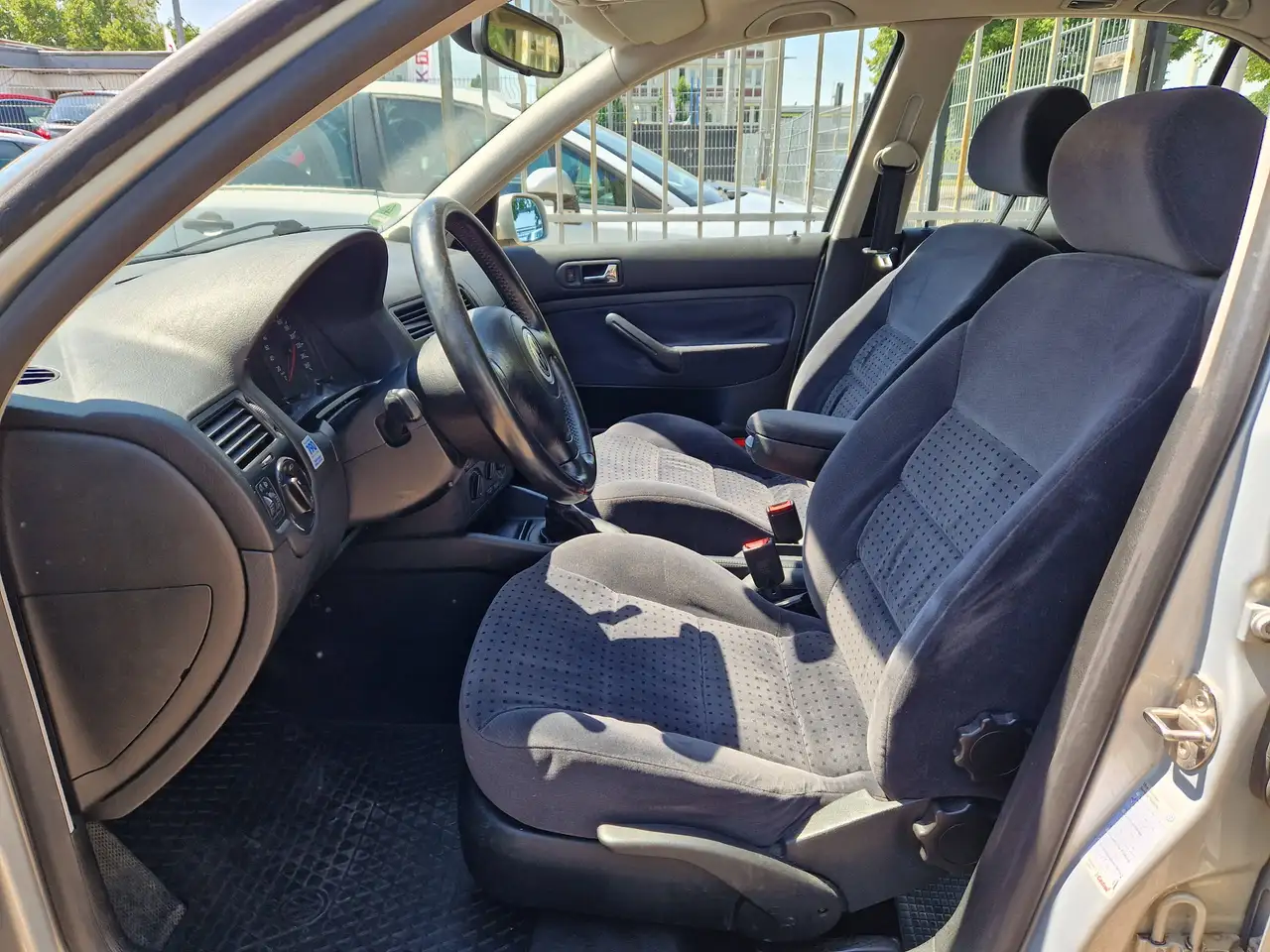 Volkswagen Bora 1.6 KLIMA-SHZ-TÜV, foto 7