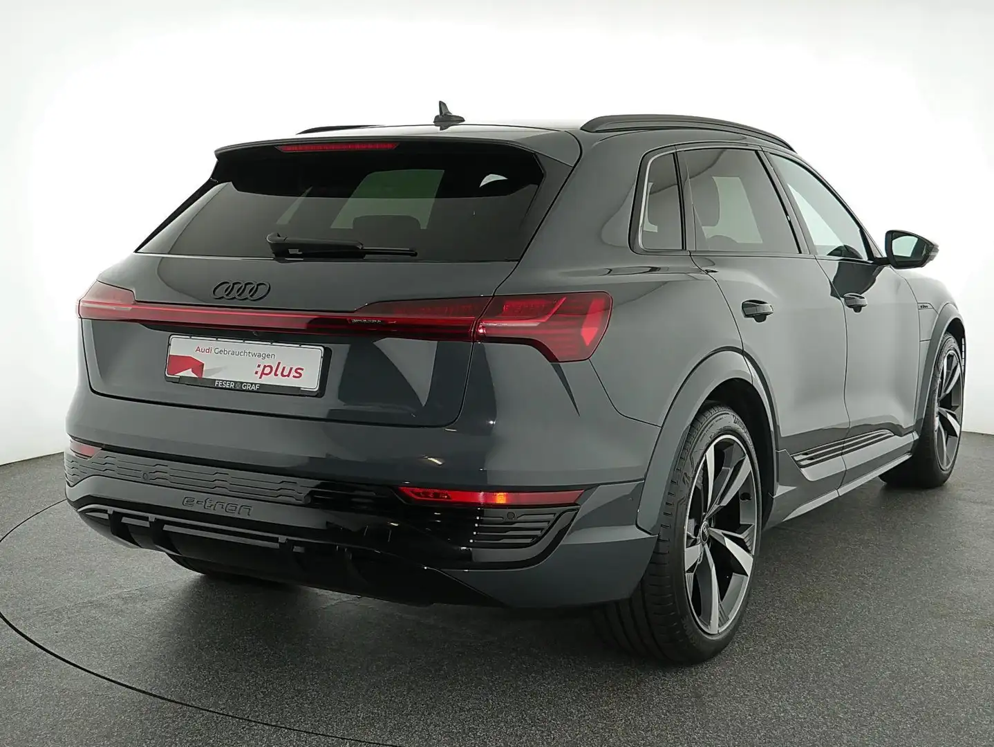 Audi SQ8 e-tron B&O,Matrix,Leder,Navi,Kameras Grau - 2