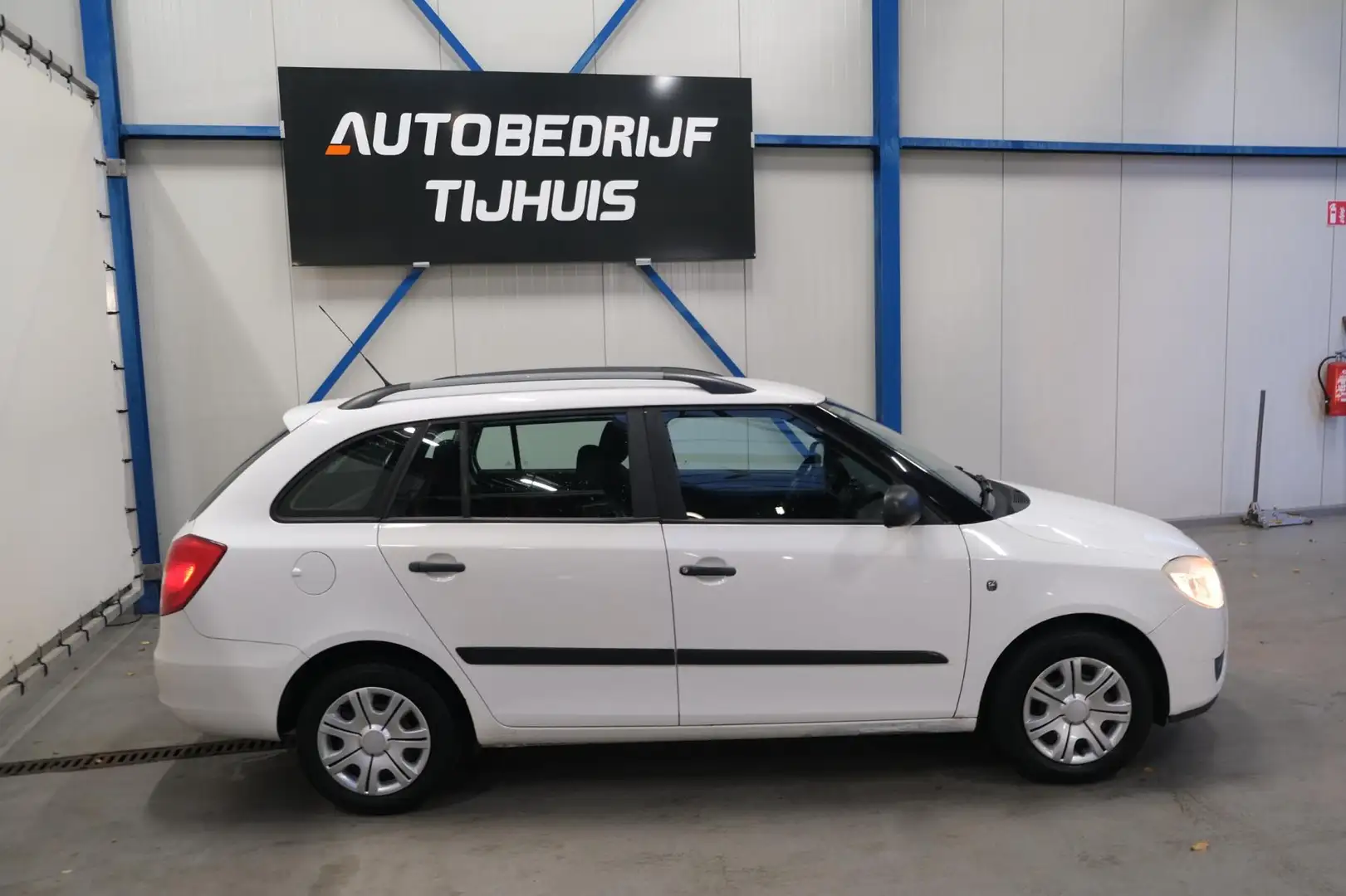 Skoda Fabia Combi 1.2-12V Go - Verbruikt Olie! Blanco - 2