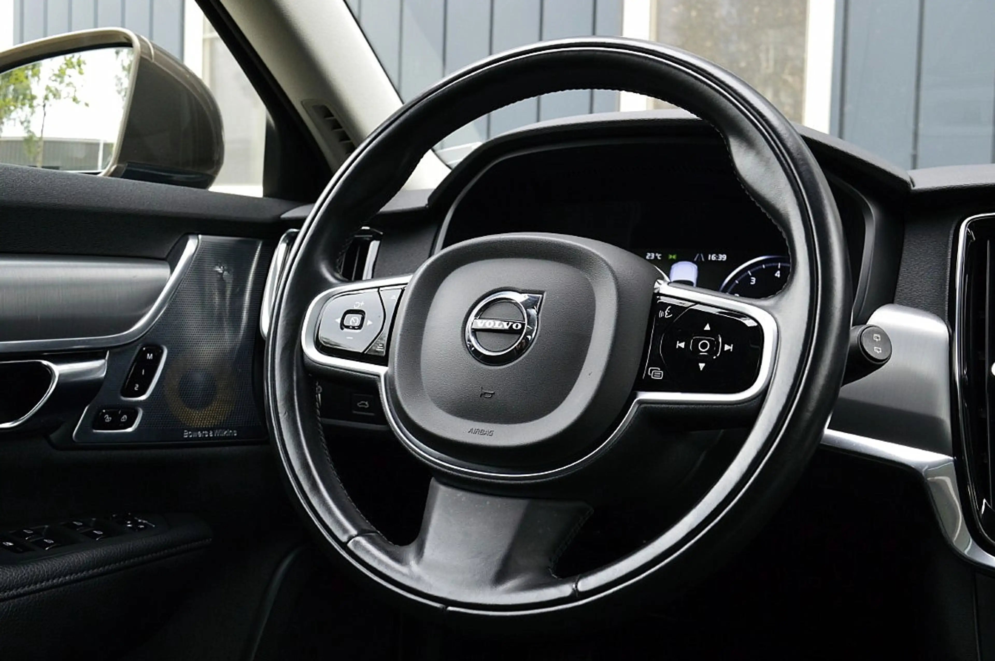 Volvo V90 2.0 T5 Momentum Rijklaarprijs-Garantie Panorama da — photo 37