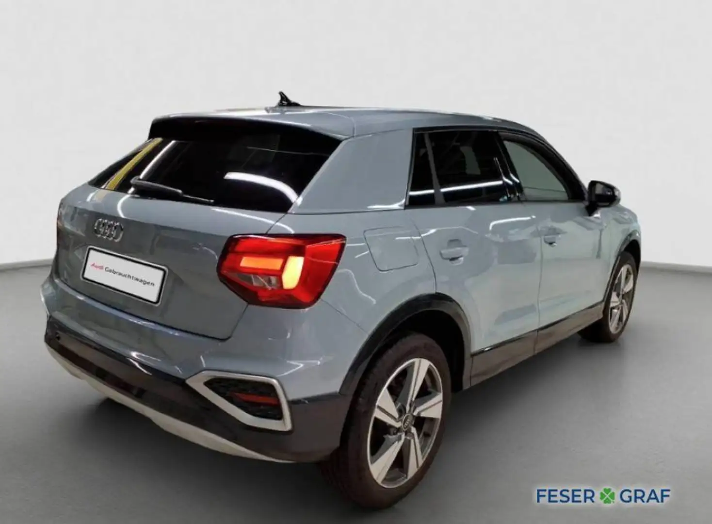 Audi Q2 35TFSI advanced AHK/SHZ/Navi/ACC/Kamera Grau - 2