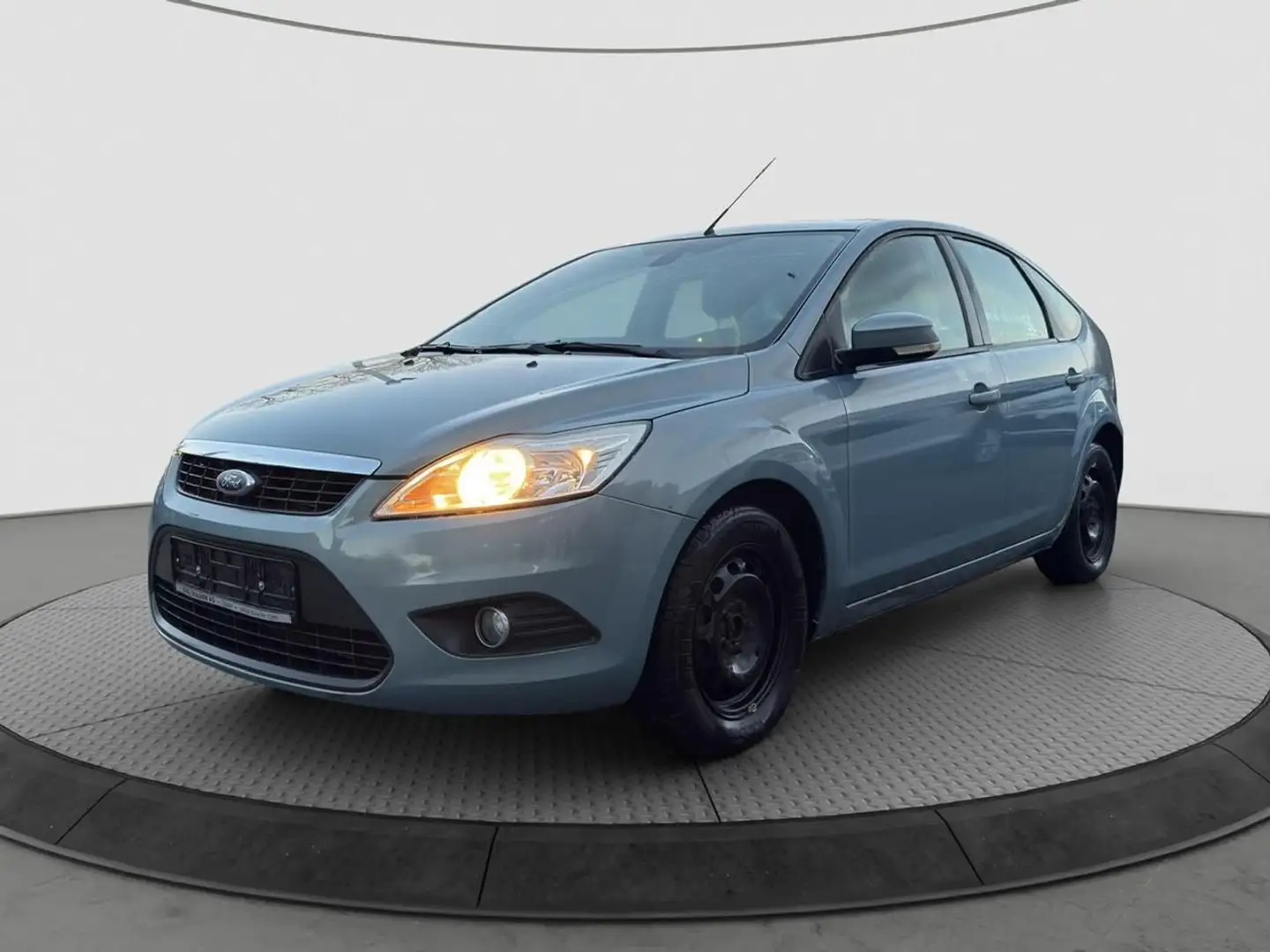 Ford Focus 1.6 16V Style TÜV 01/2026 Gris - 1