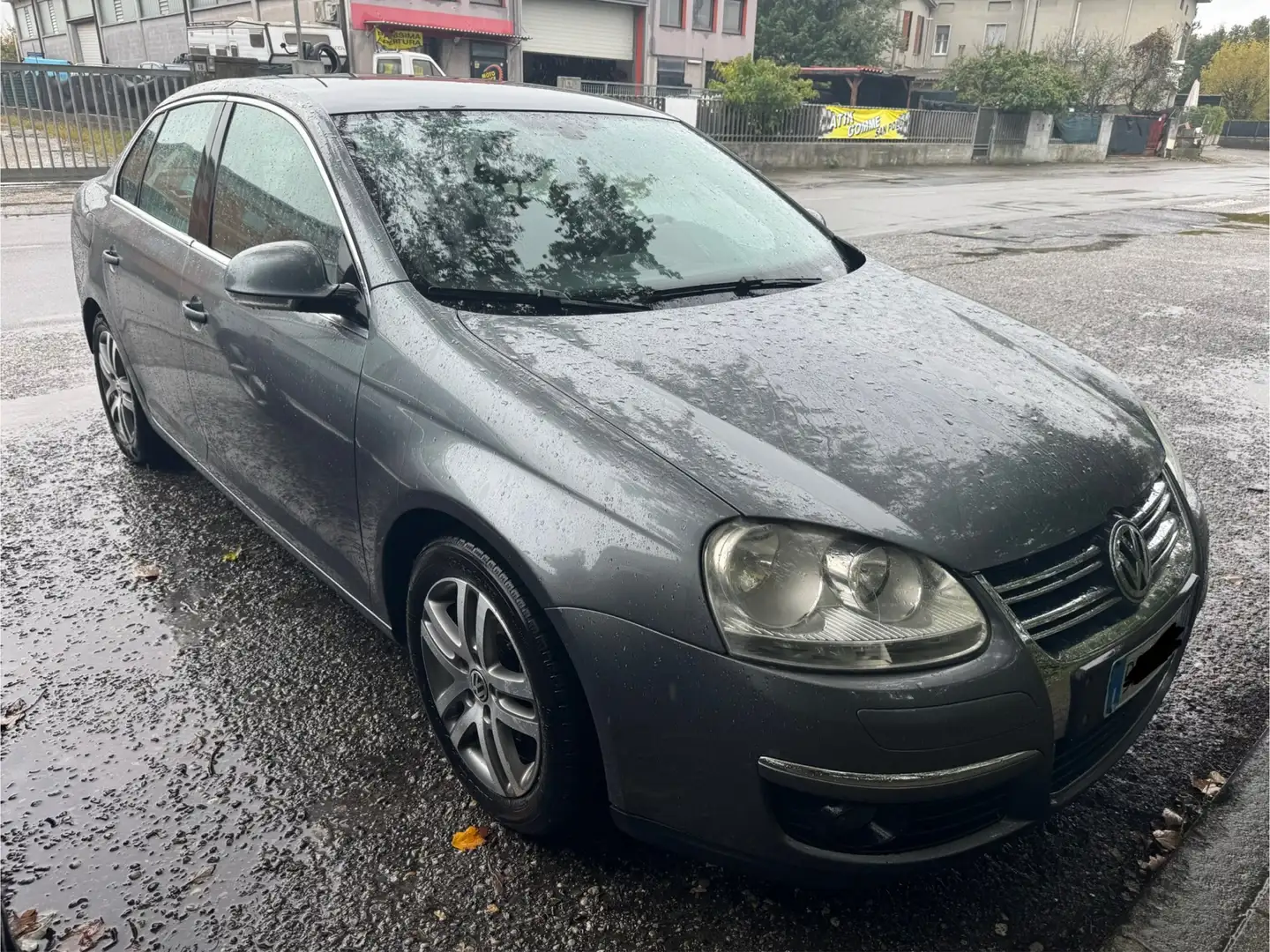 Volkswagen Jetta 2.0 tdi Comfortline dpf - 1